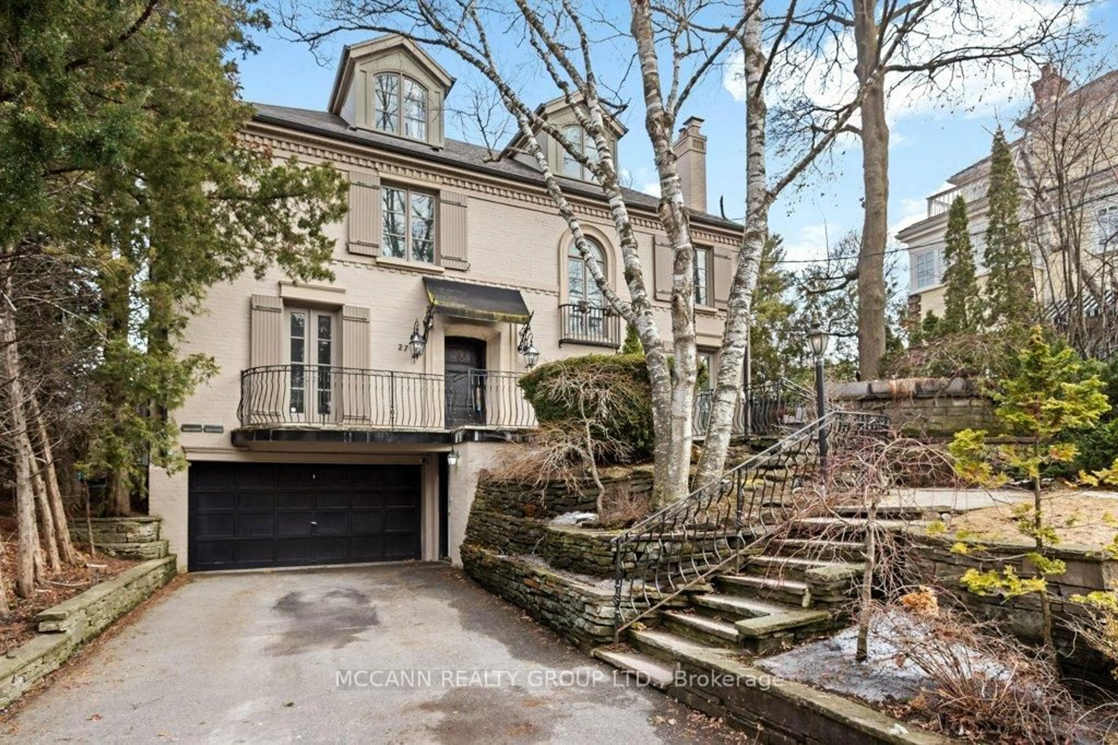 Unknown for 27 Strathgowan Cres, Toronto Ontario M4N 2Z6