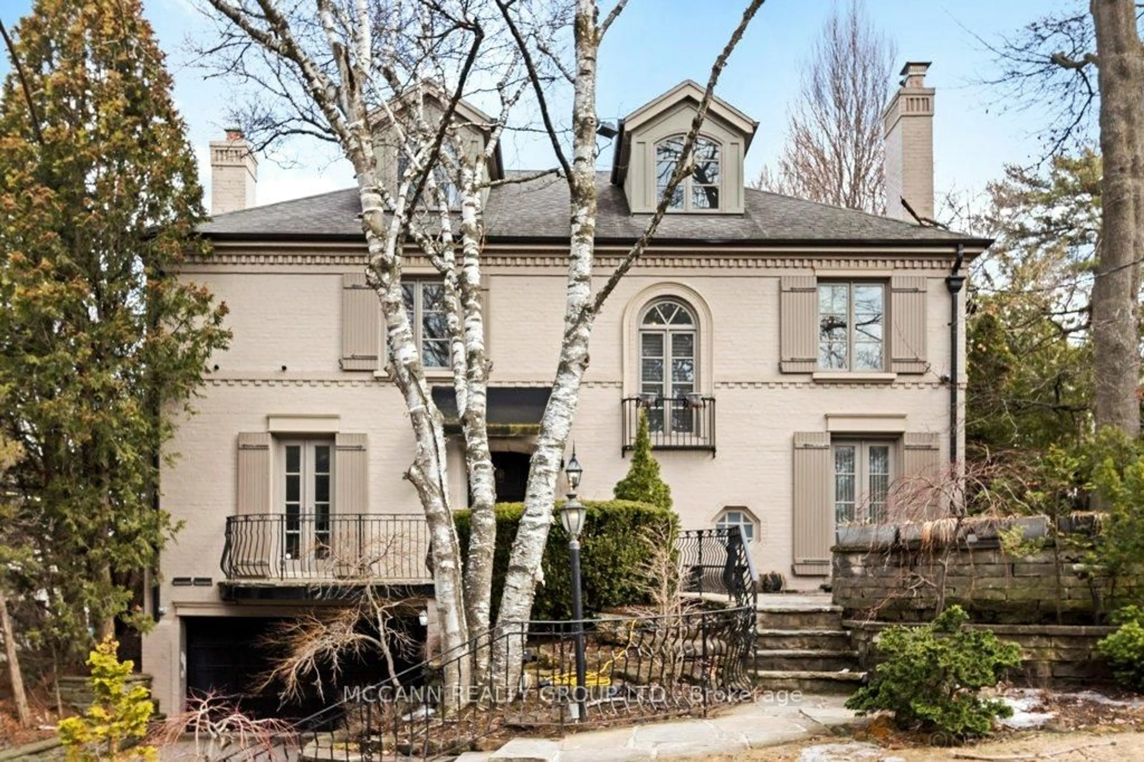 Home with brick exterior material, street for 27 Strathgowan Cres, Toronto Ontario M4N 2Z6