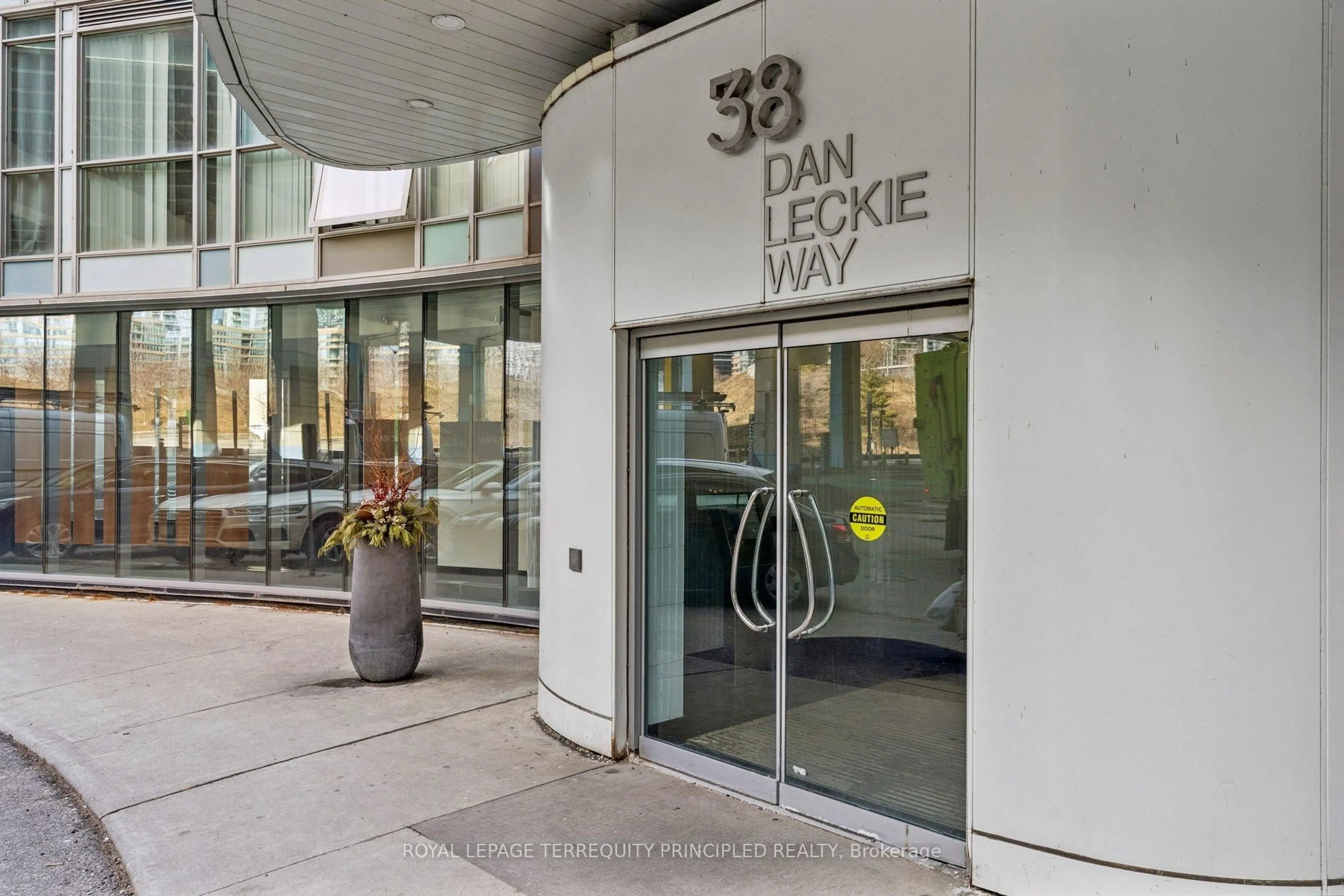 Unknown for 38 Dan Deckie Way #1605, Toronto Ontario M5V 2V6