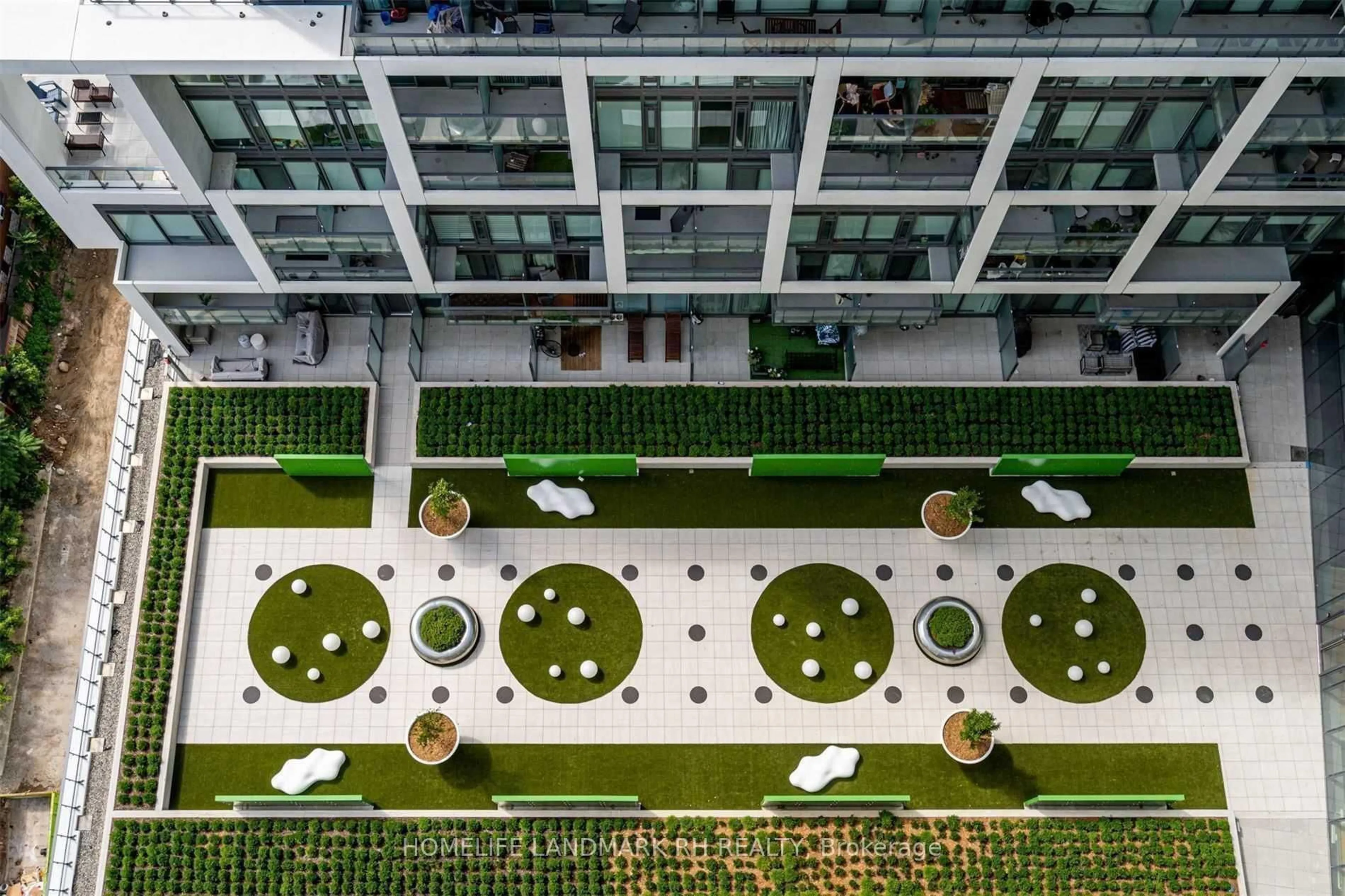 Patio, unknown for 8 Hillsdale Ave #1133, Toronto Ontario M4S 0B2