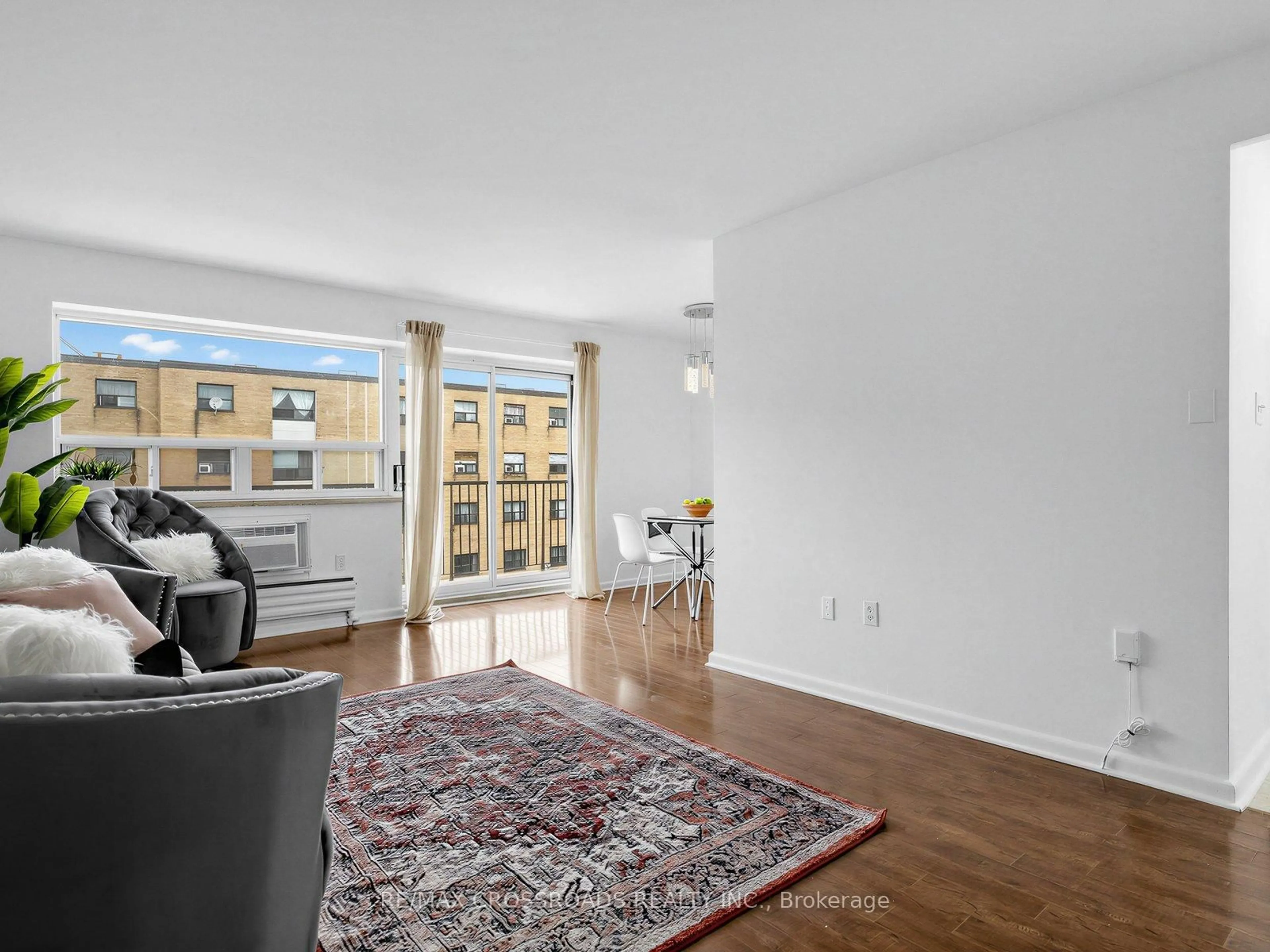 Living room with furniture, unknown for 8 Kingsbridge Crt #407, Toronto Ontario M2R 1L5