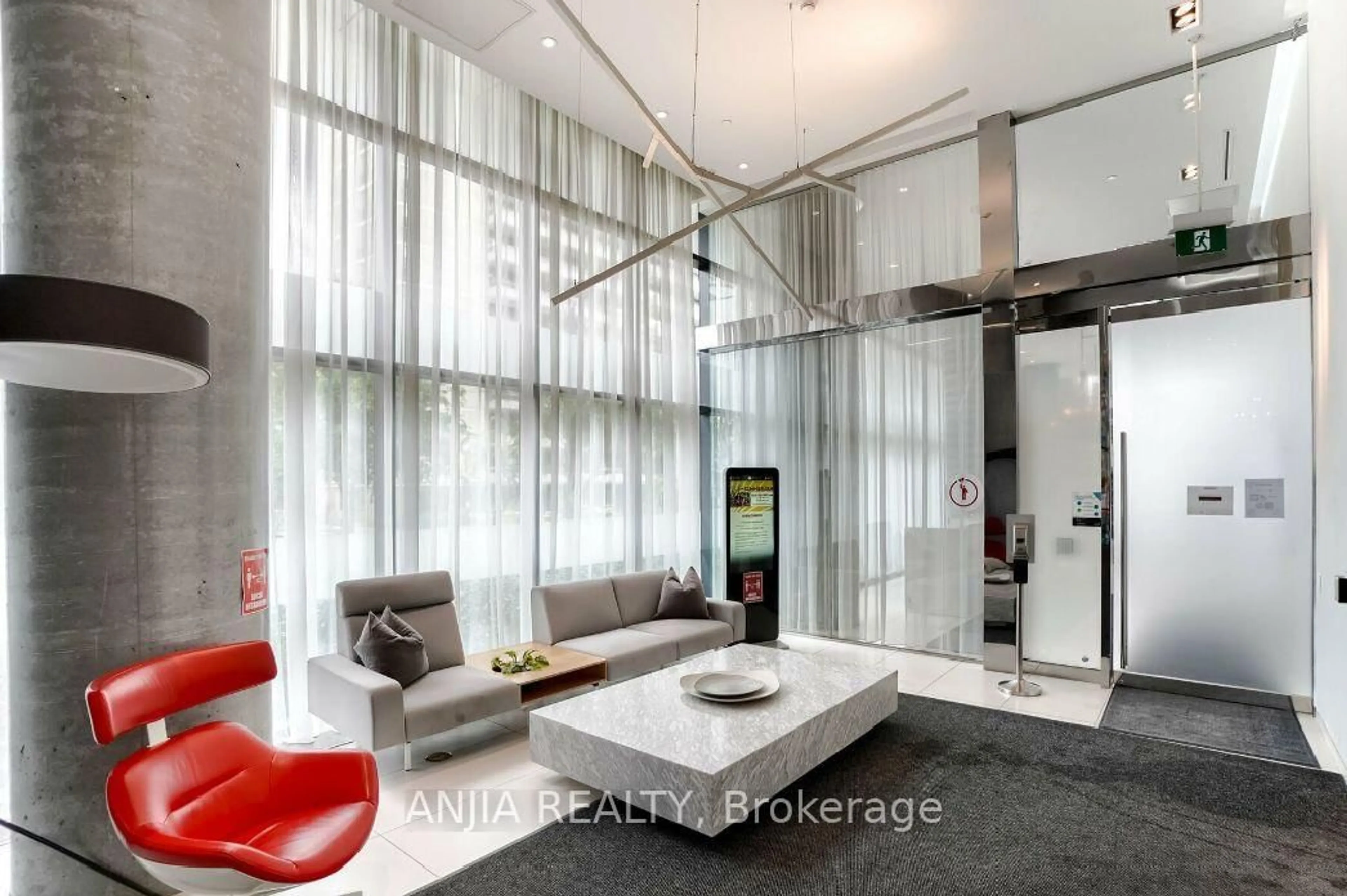 Lobby for 185 Roehampton Ave #312, Toronto Ontario M4P 0C6