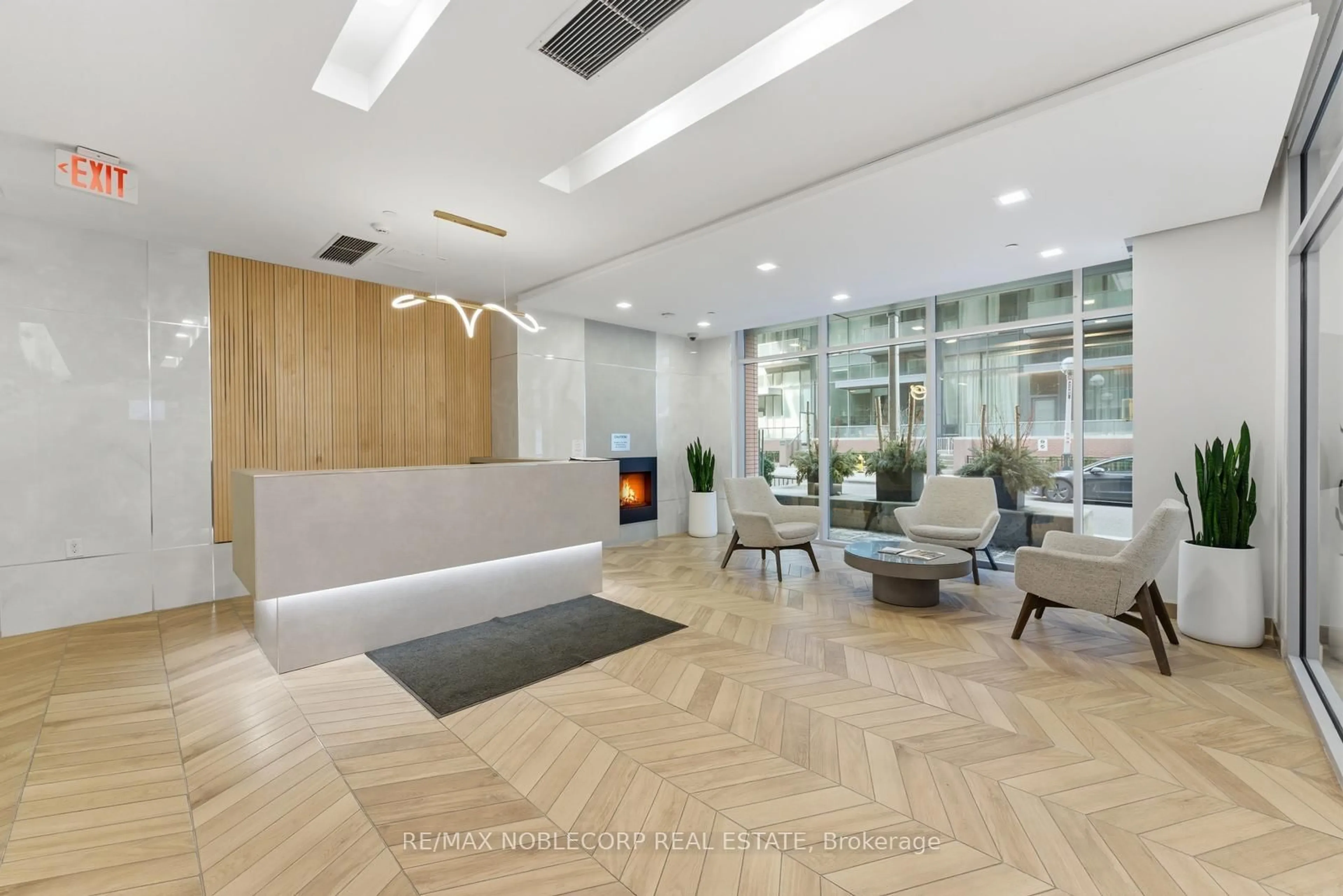 Unknown for 15 Bruyeres Mews #1106, Toronto Ontario M5V 0A7