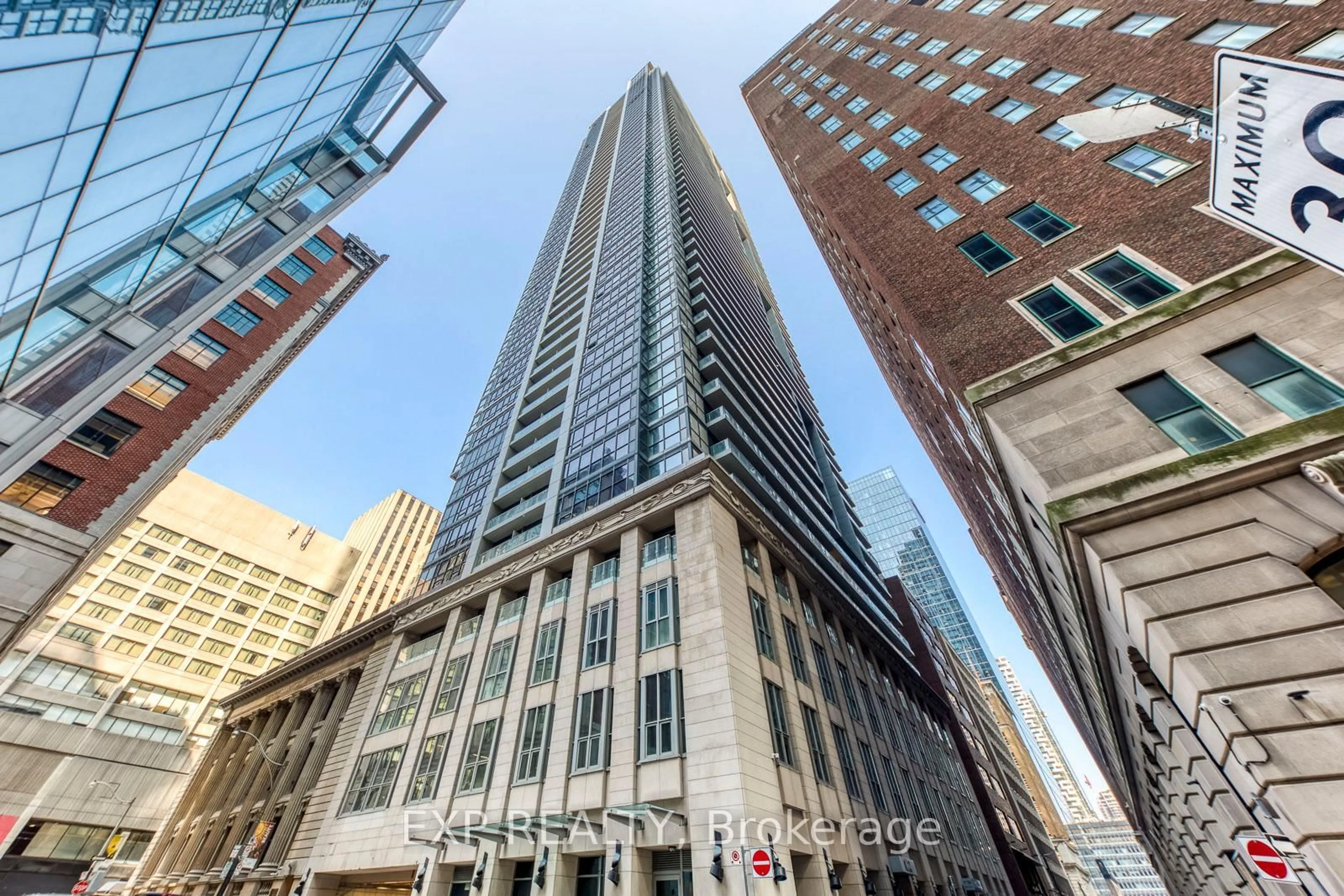 Unknown for 70 Temperance St #4706, Toronto Ontario M5H 0B1