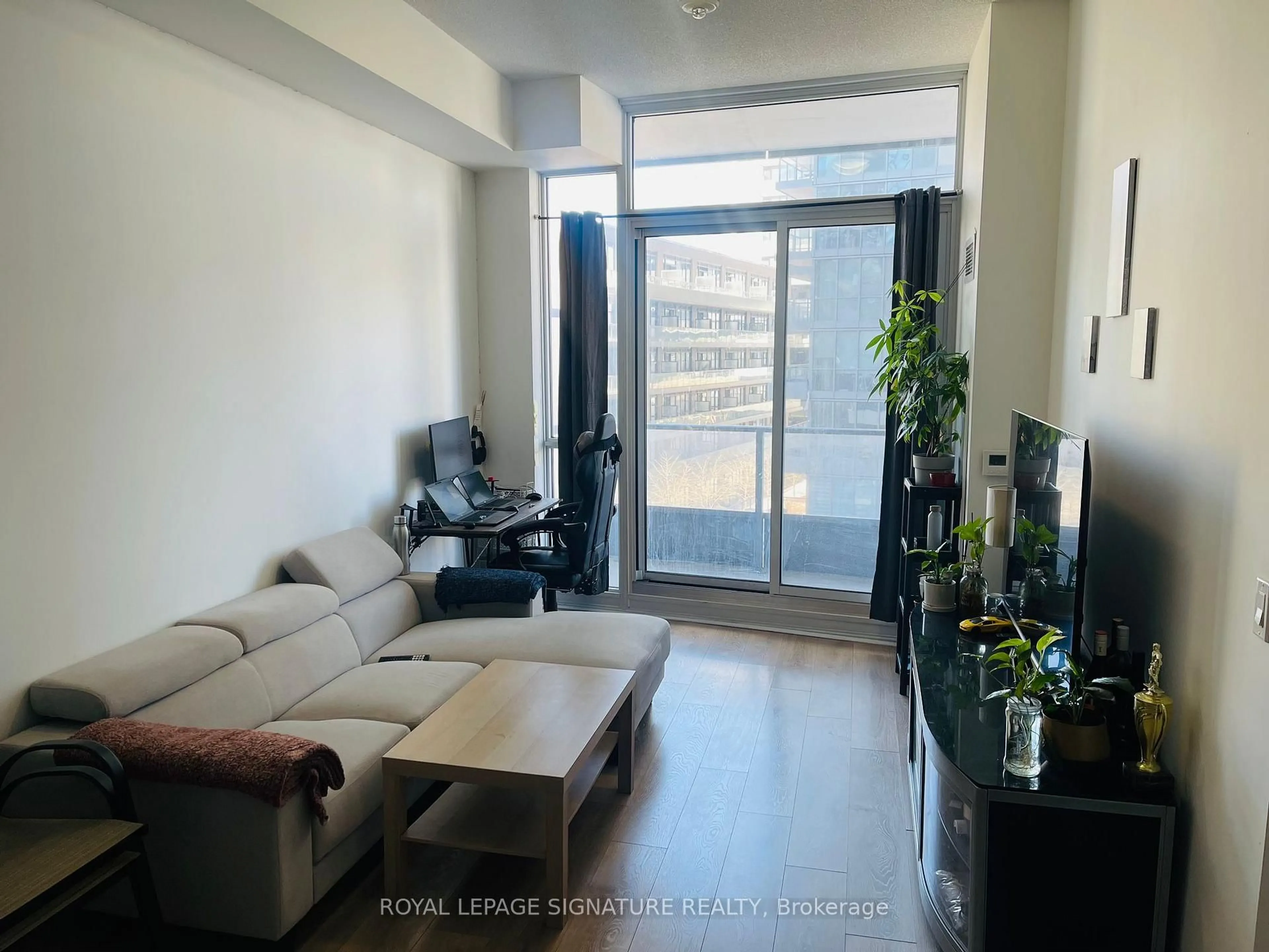 Living room with furniture, unknown for 38 Forest Manor Rd #301, Toronto Ontario M2J 1M1