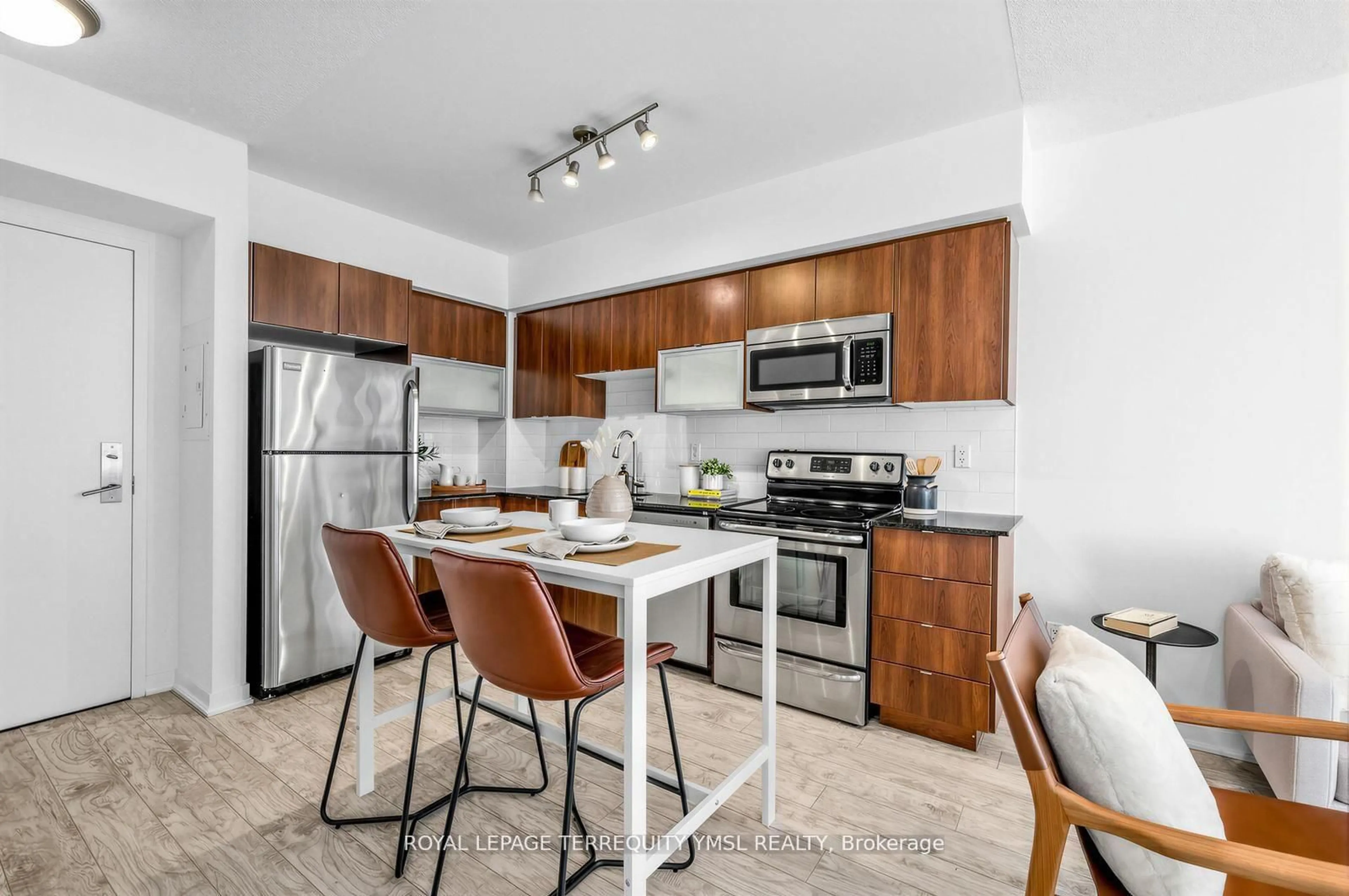 Standard kitchen, unknown for 59 East Liberty St #802, Toronto Ontario M6K 3R1