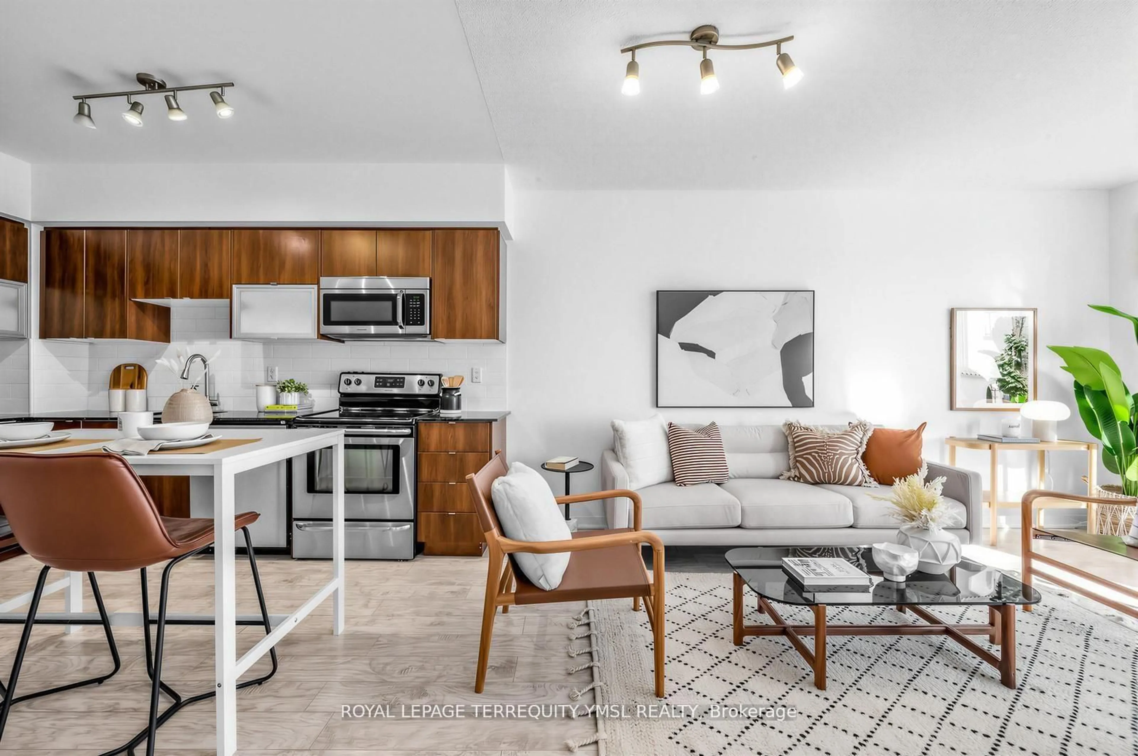 Living room with furniture, unknown for 59 East Liberty St #802, Toronto Ontario M6K 3R1