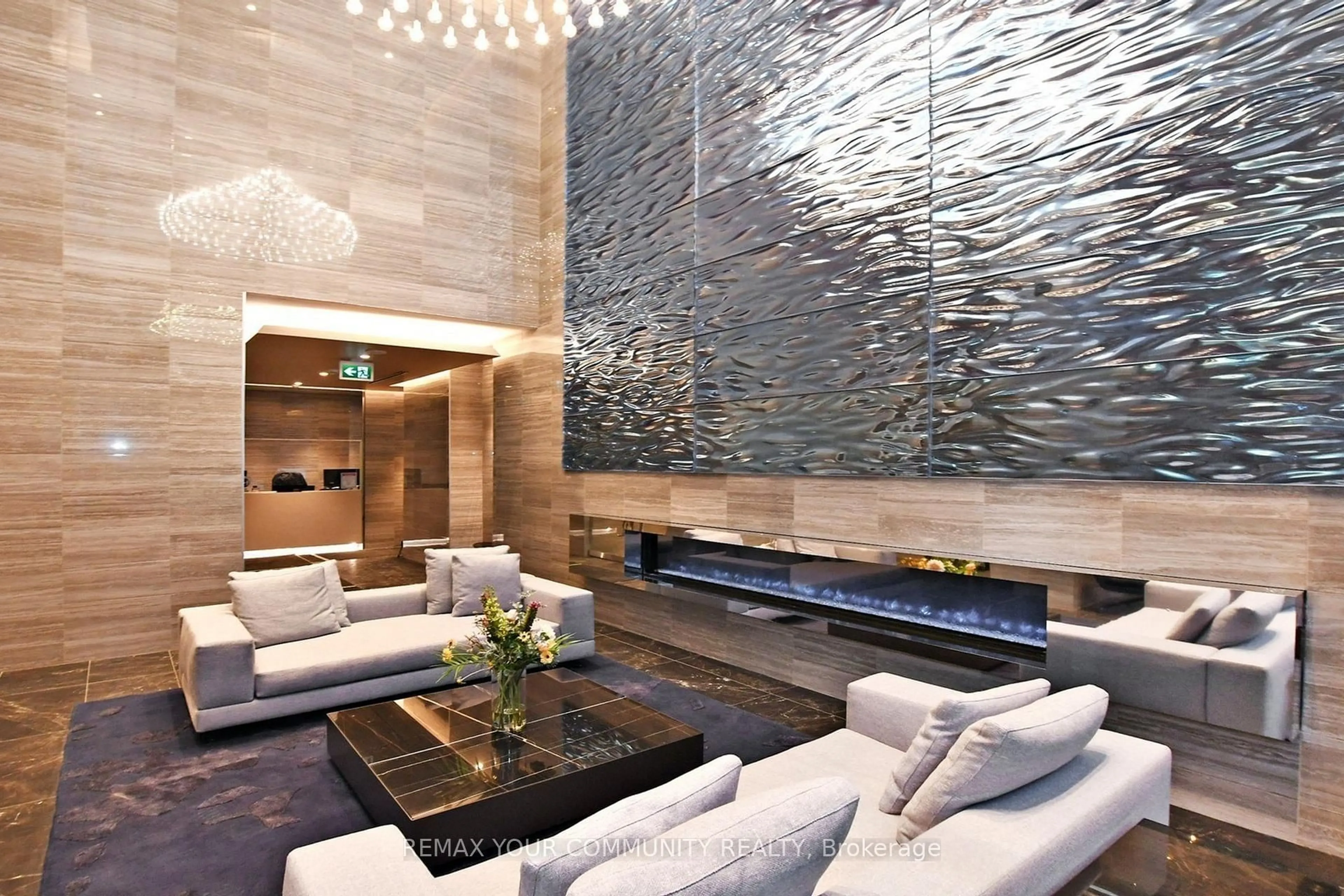 Lobby for 115 Blue Jays Way #621, Toronto Ontario M5V 3T3