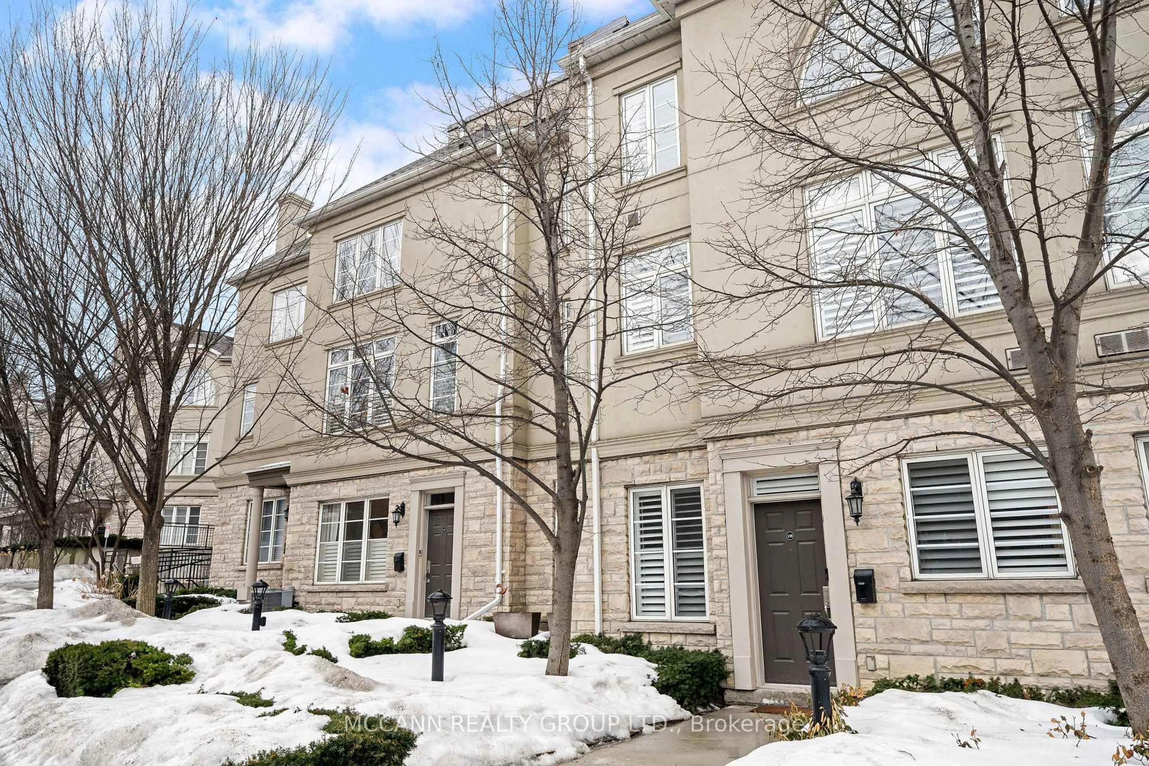 Unknown for 45 York Mills Rd #119, Toronto Ontario M2P 1B6