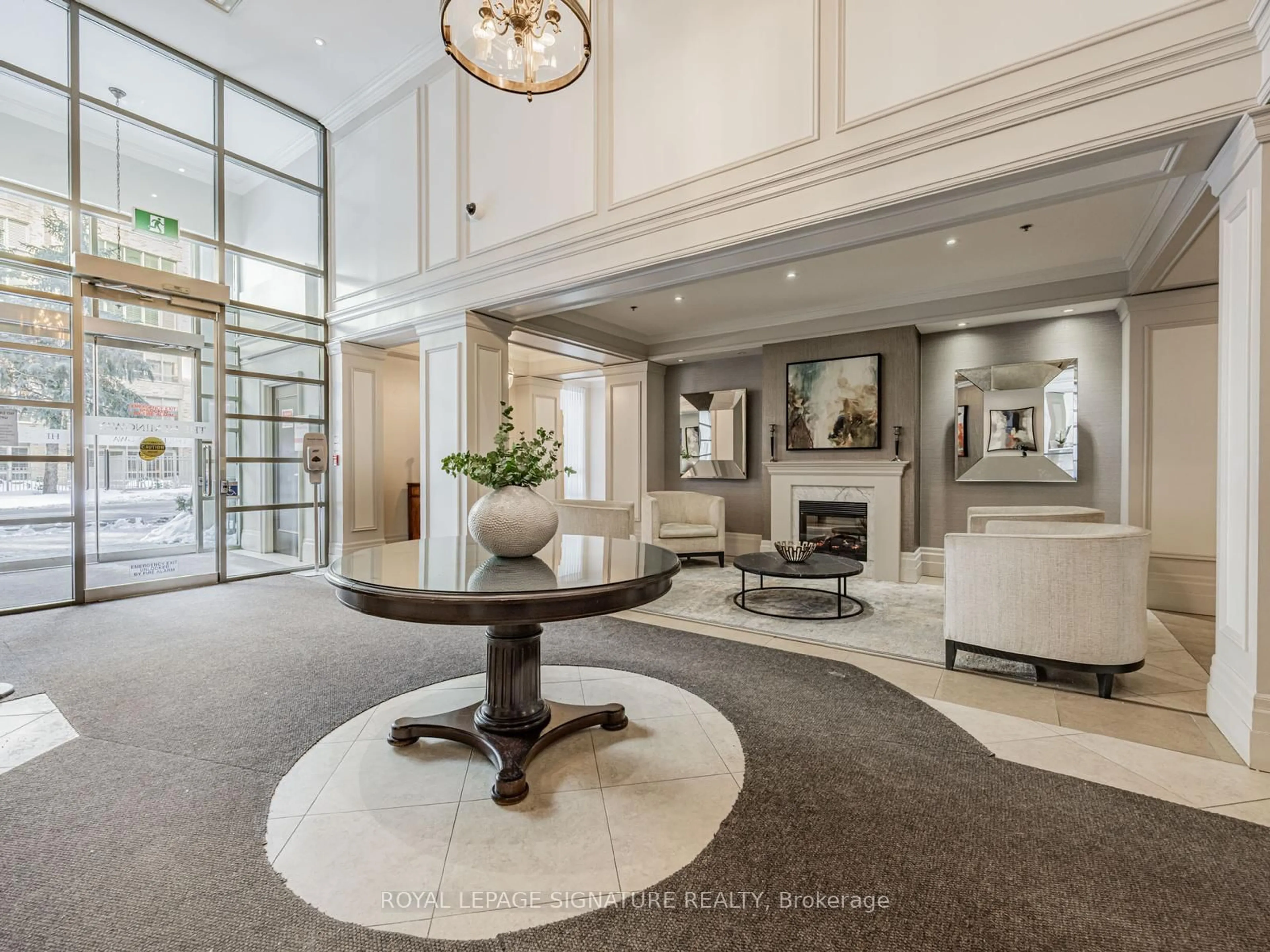 Indoor foyer for 205 The Donway W #801, Toronto Ontario M3B 3S5