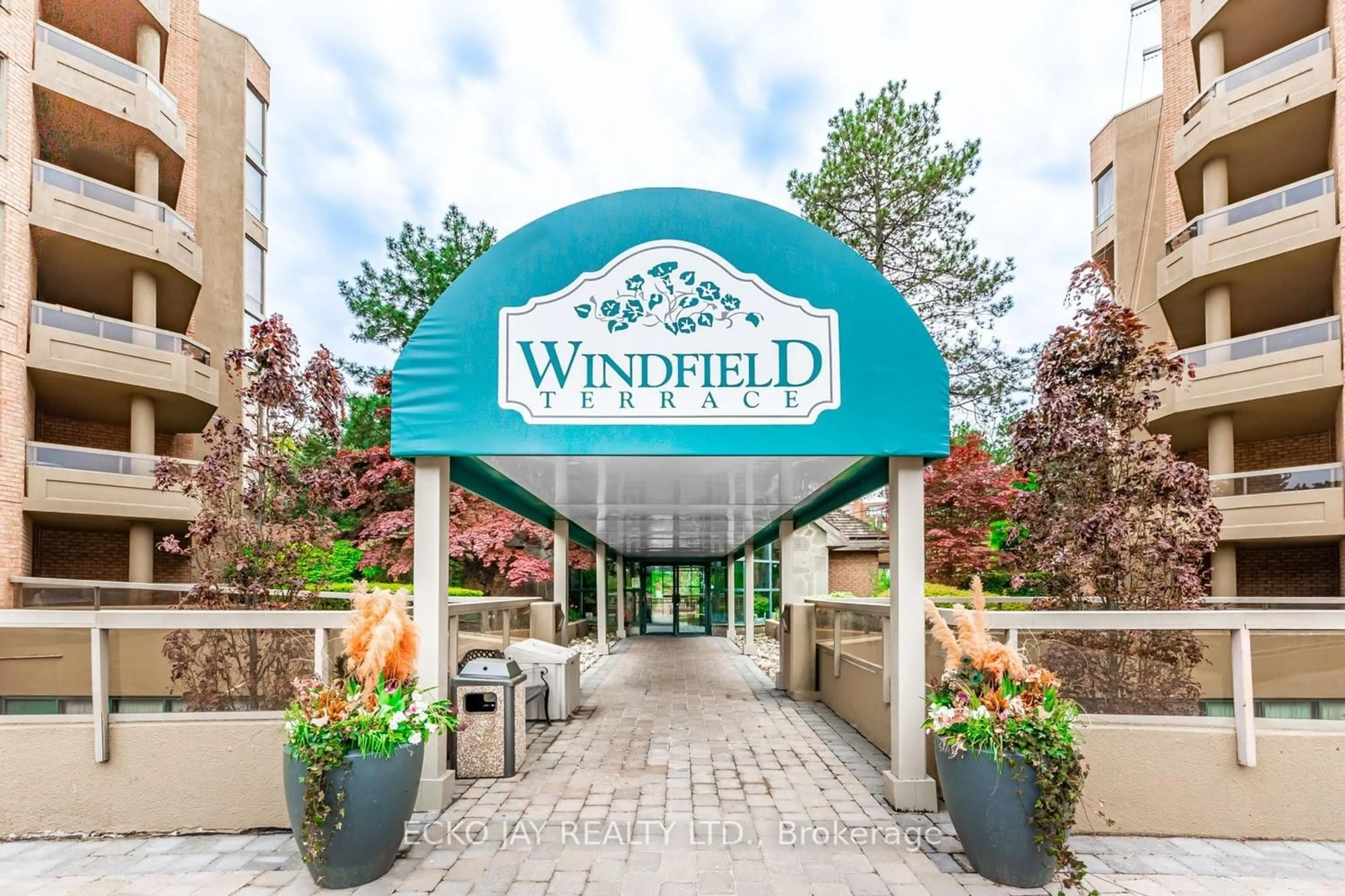 Unknown for 1210 Don Mills Rd #222, Toronto Ontario M3B 3N9