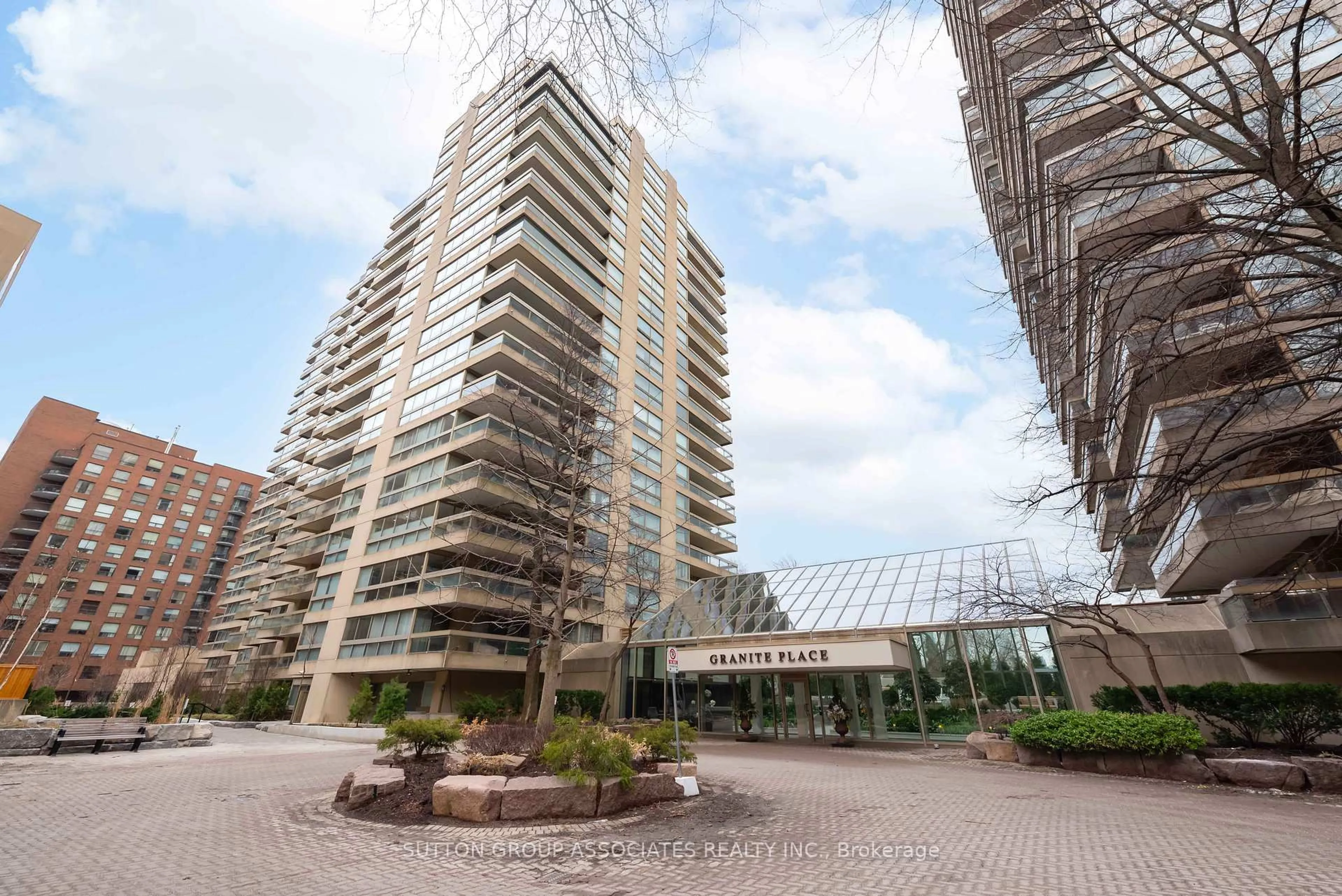 Unknown for 61 St Clair Ave #1602, Toronto Ontario M4V 2Y8