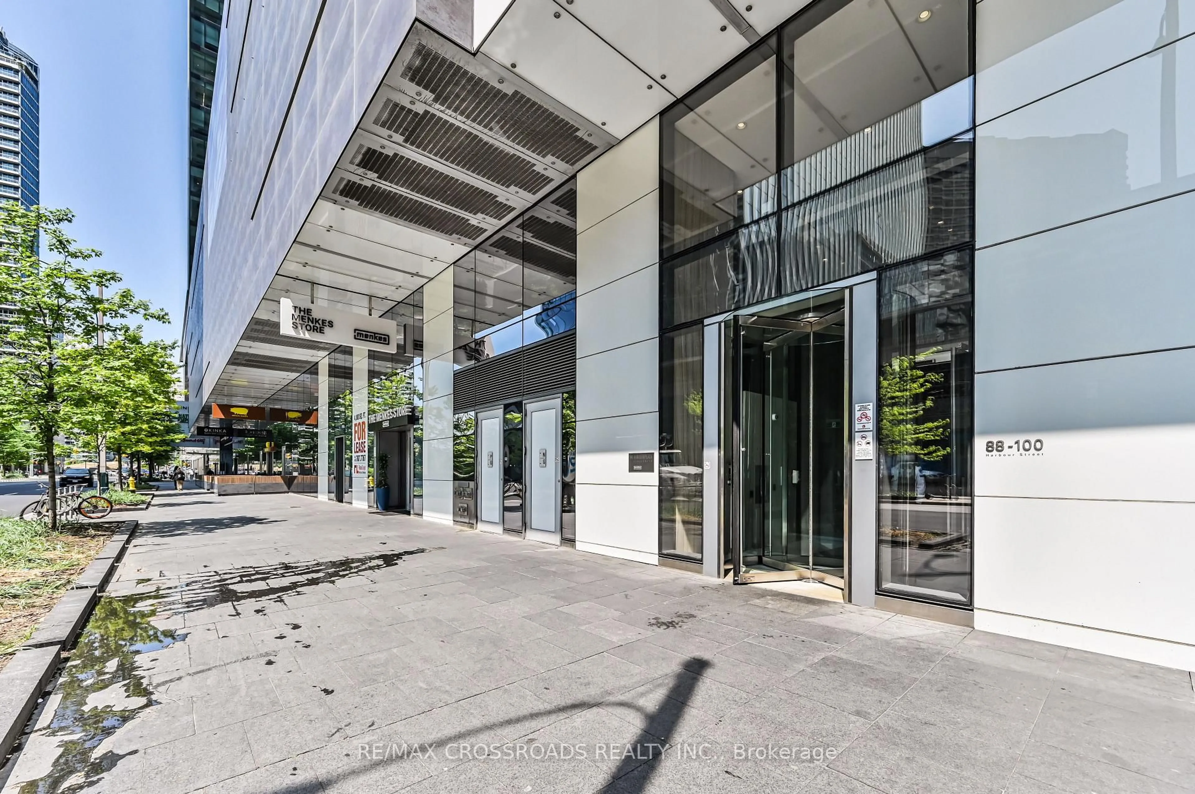 Indoor foyer for 88 Harbour St #6805, Toronto Ontario M5J 0C3