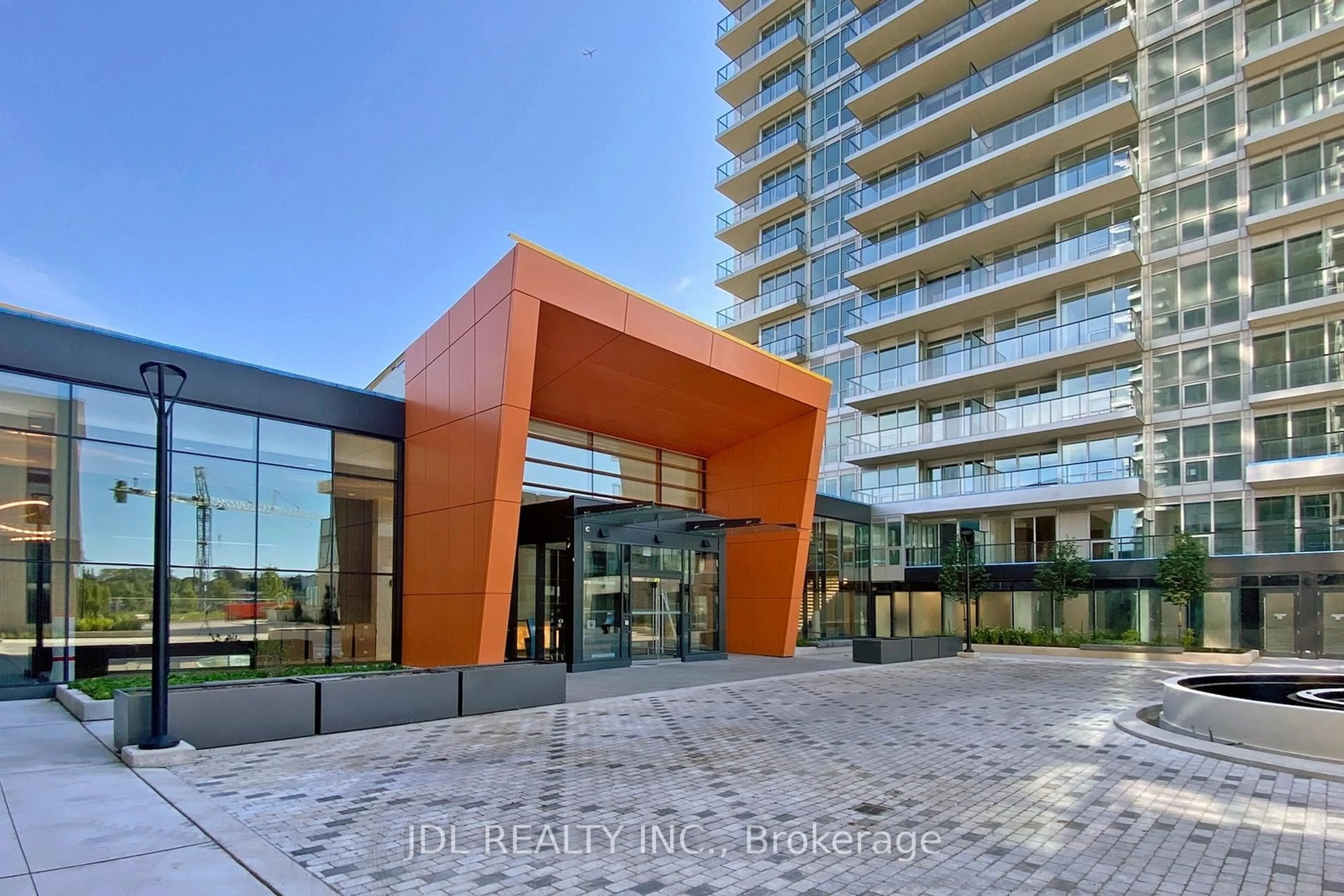 Indoor foyer for 95 McMahon Dr #PH4101, Toronto Ontario M2K 0H1