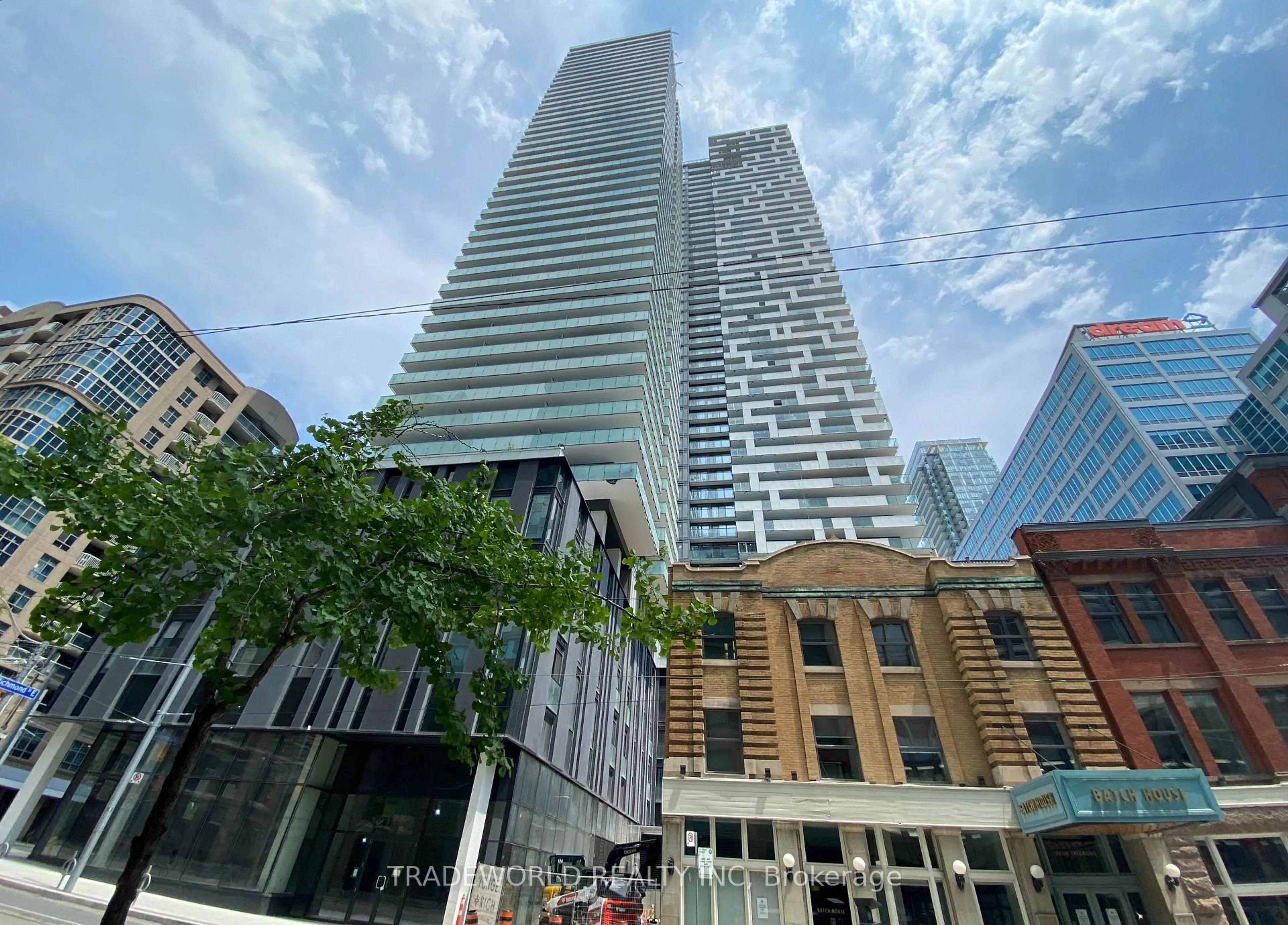 Unknown for 25 Richmond St #206, Toronto Ontario M5C 0A6