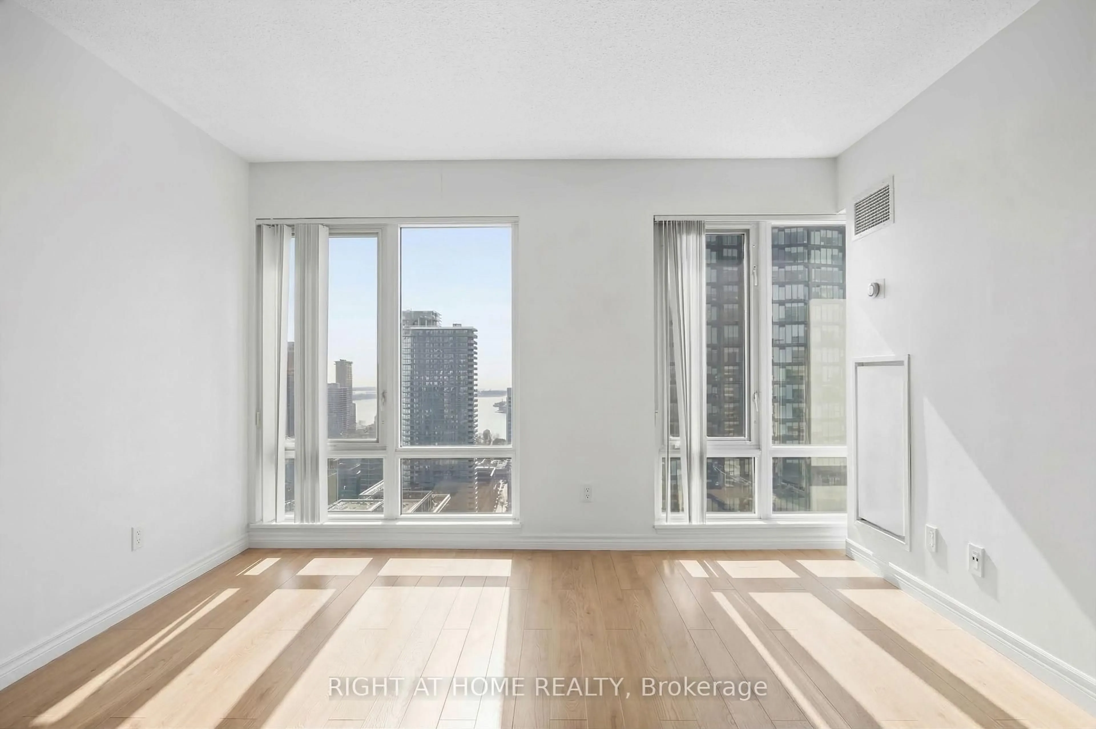 A pic of a room for 210 Victoria St #4106, Toronto Ontario M5B 2R3