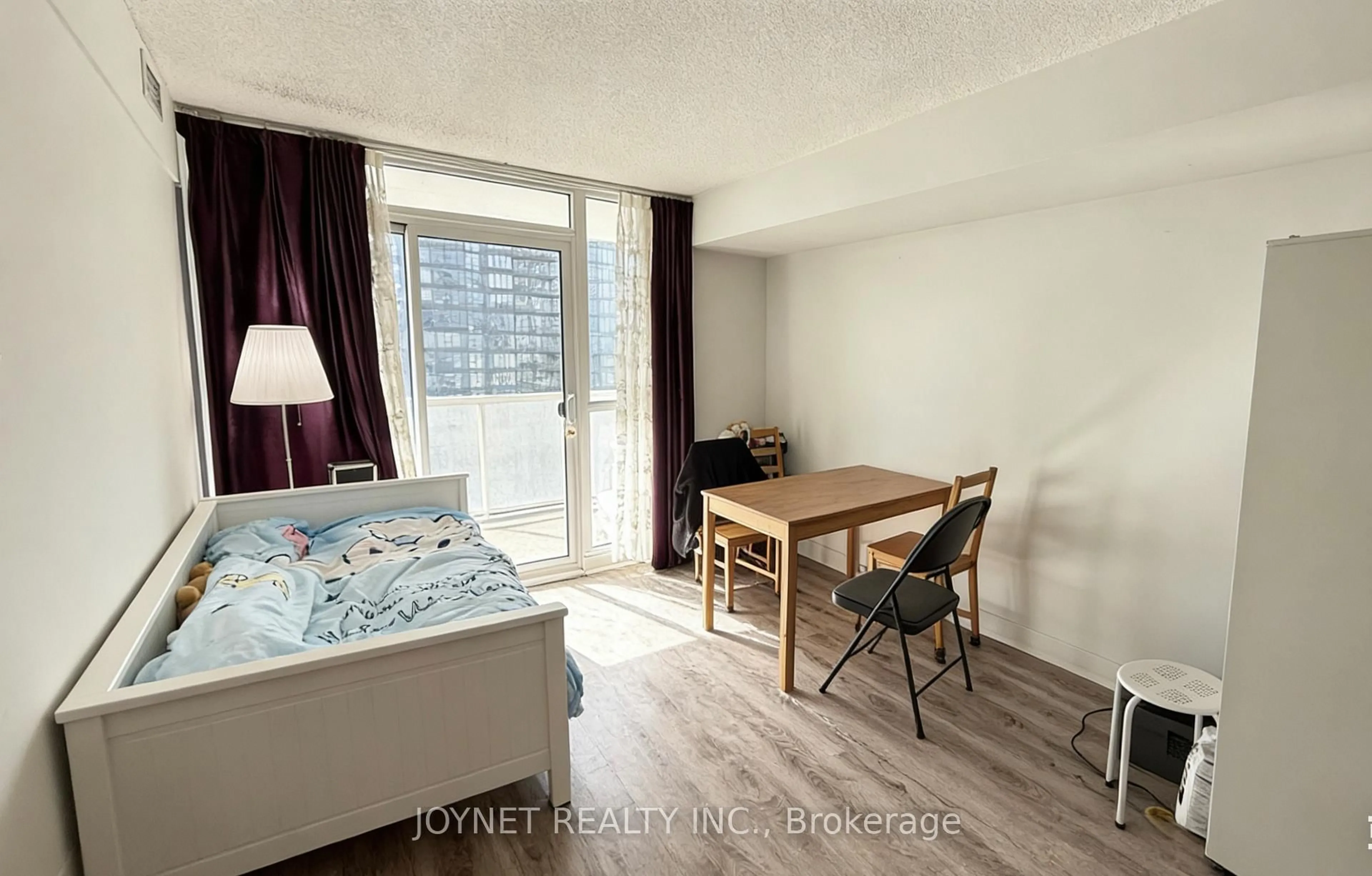 A pic of a room for 75 Queens Wharf Rd #2111, Toronto Ontario M5V 0J8