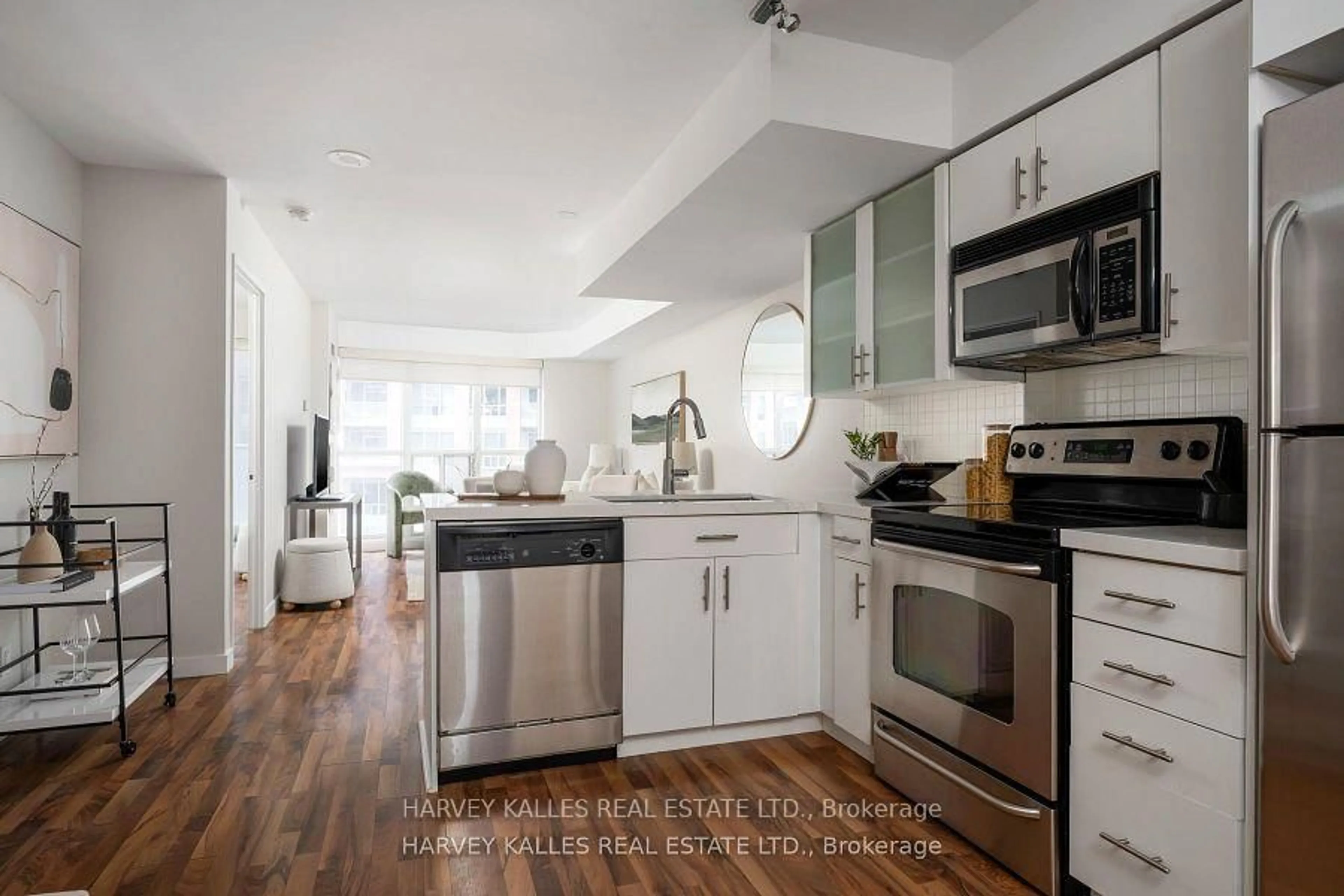 Open concept kitchen, unknown for 1005 King St #301, Toronto Ontario M6K 3M8