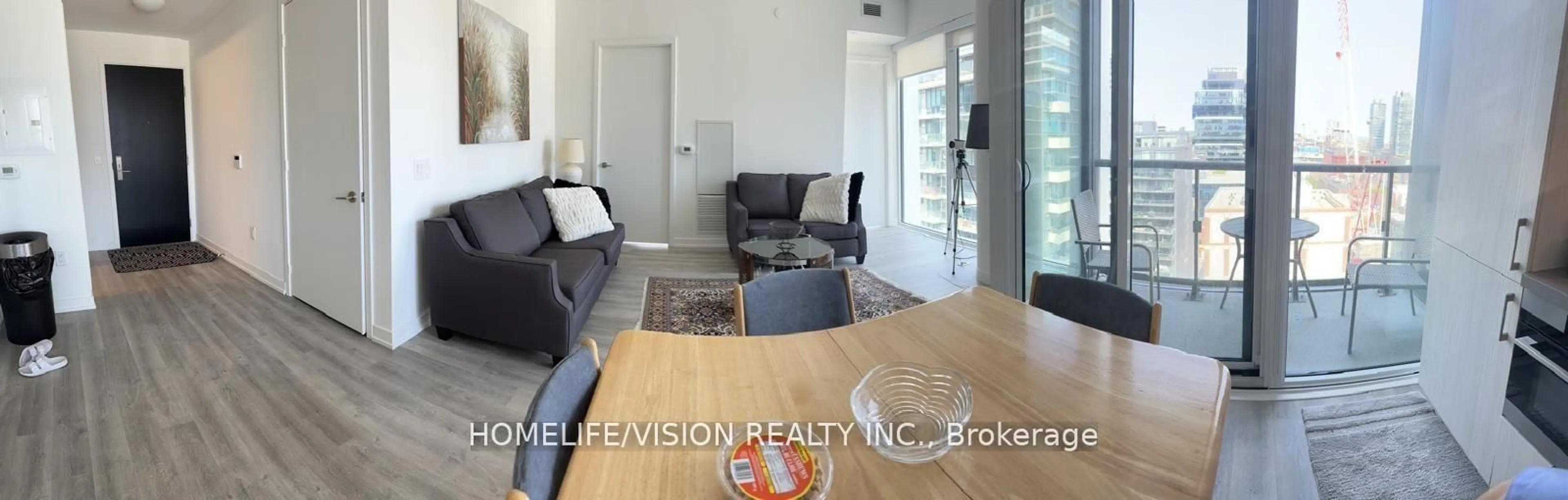 A pic of a room for 158 Front St #1418, Toronto Ontario M5A 0K9