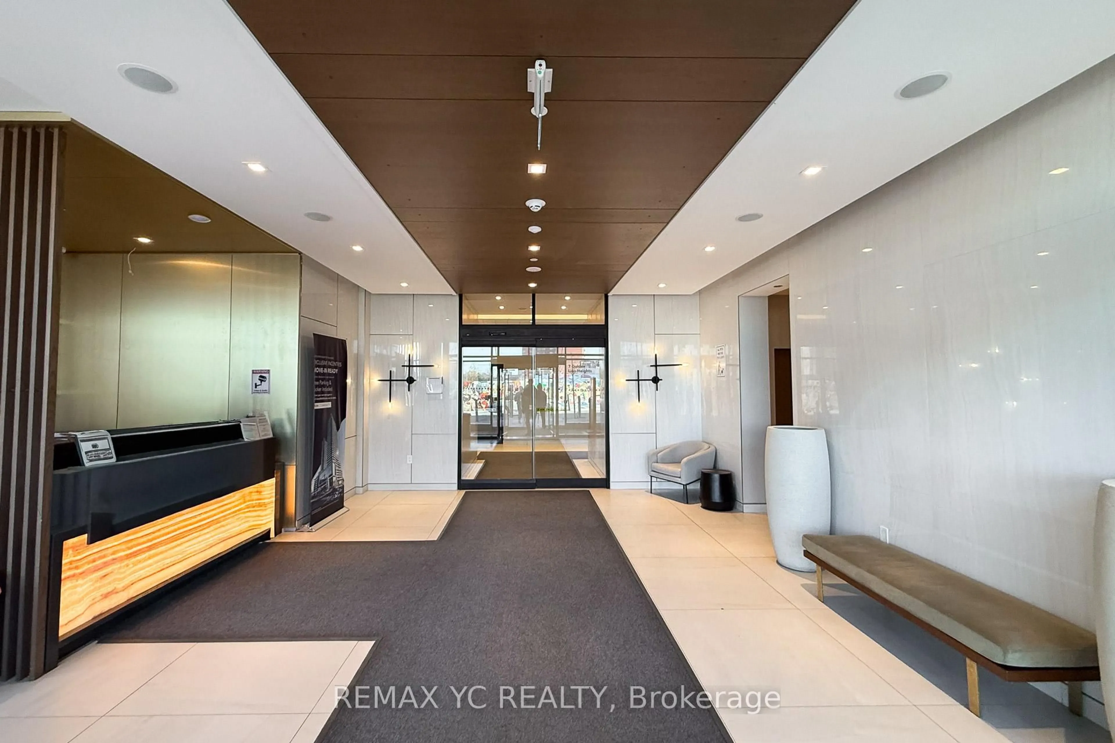 Unknown for 7 Golden Lion Hts #835, Toronto Ontario M2M 0C1