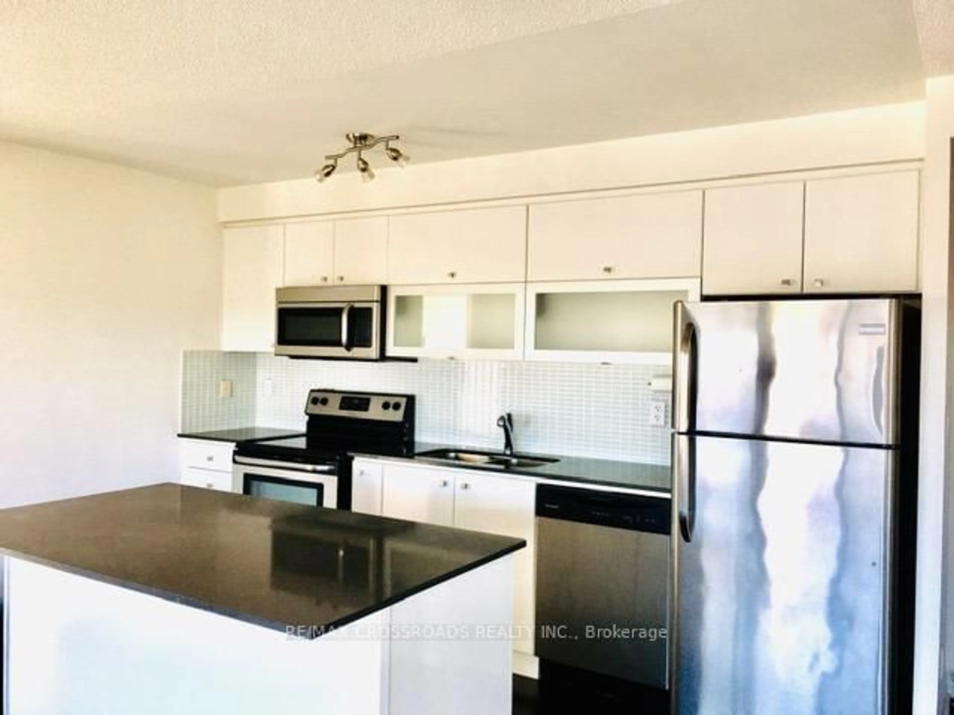 Standard kitchen, unknown for 2015 Sheppard Ave #3409, Toronto Ontario M2J 0B3