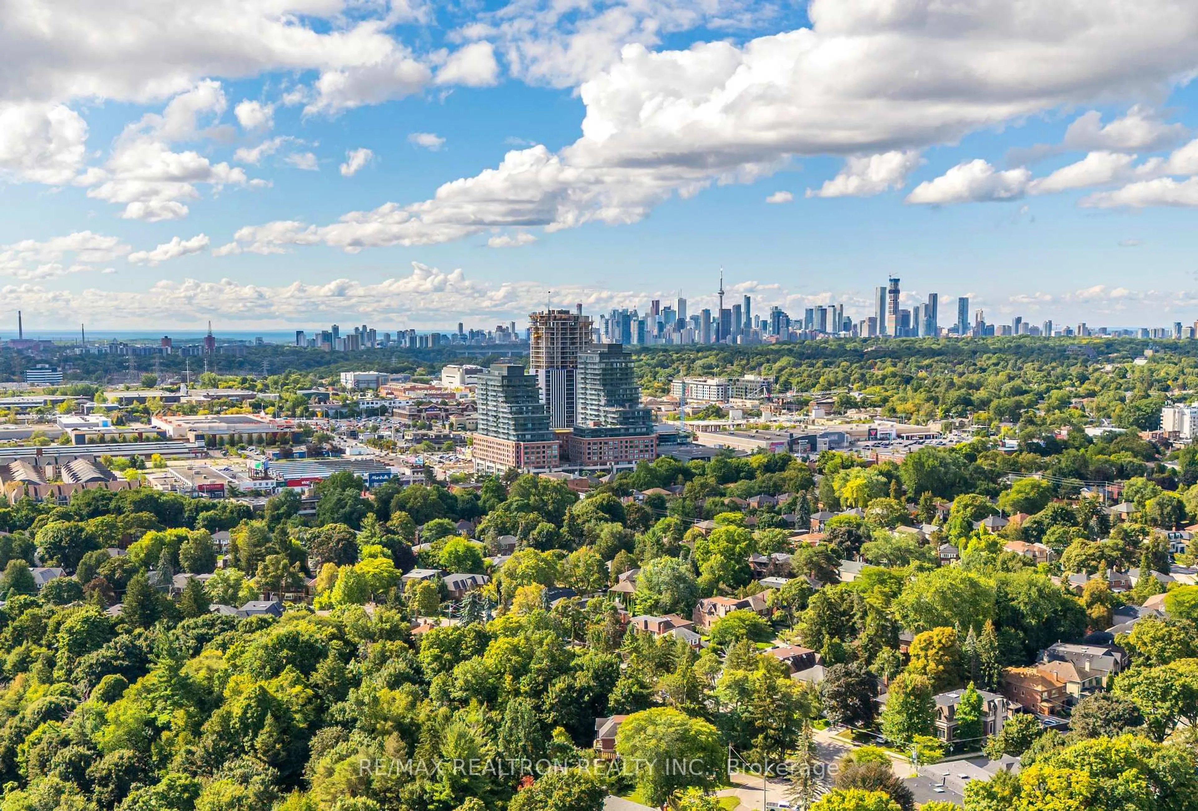 A pic from outside/outdoor area/front of a property/back of a property/a pic from drone, city buildings view from balcony for 33 Frederick Todd Way #1206, Toronto Ontario M4G 0C9
