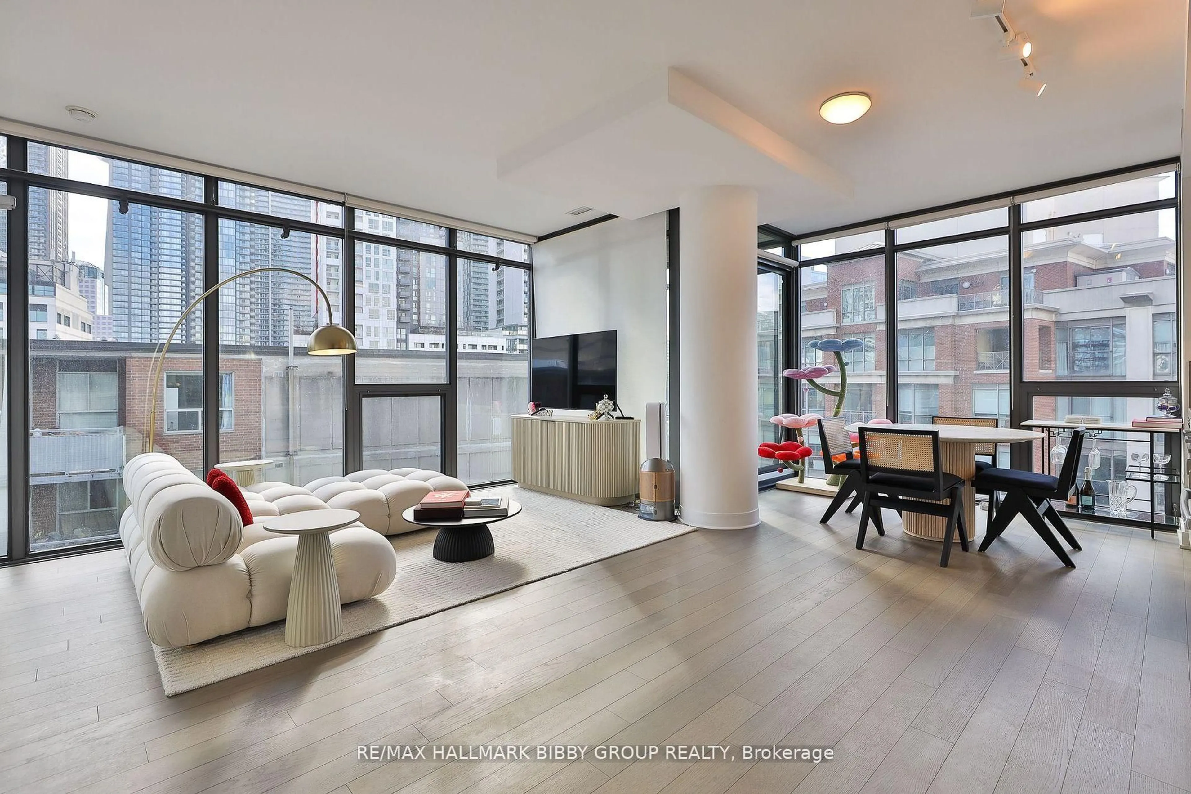 Living room with furniture, unknown for 15 Beverley St #710, Toronto Ontario M5T 1X8