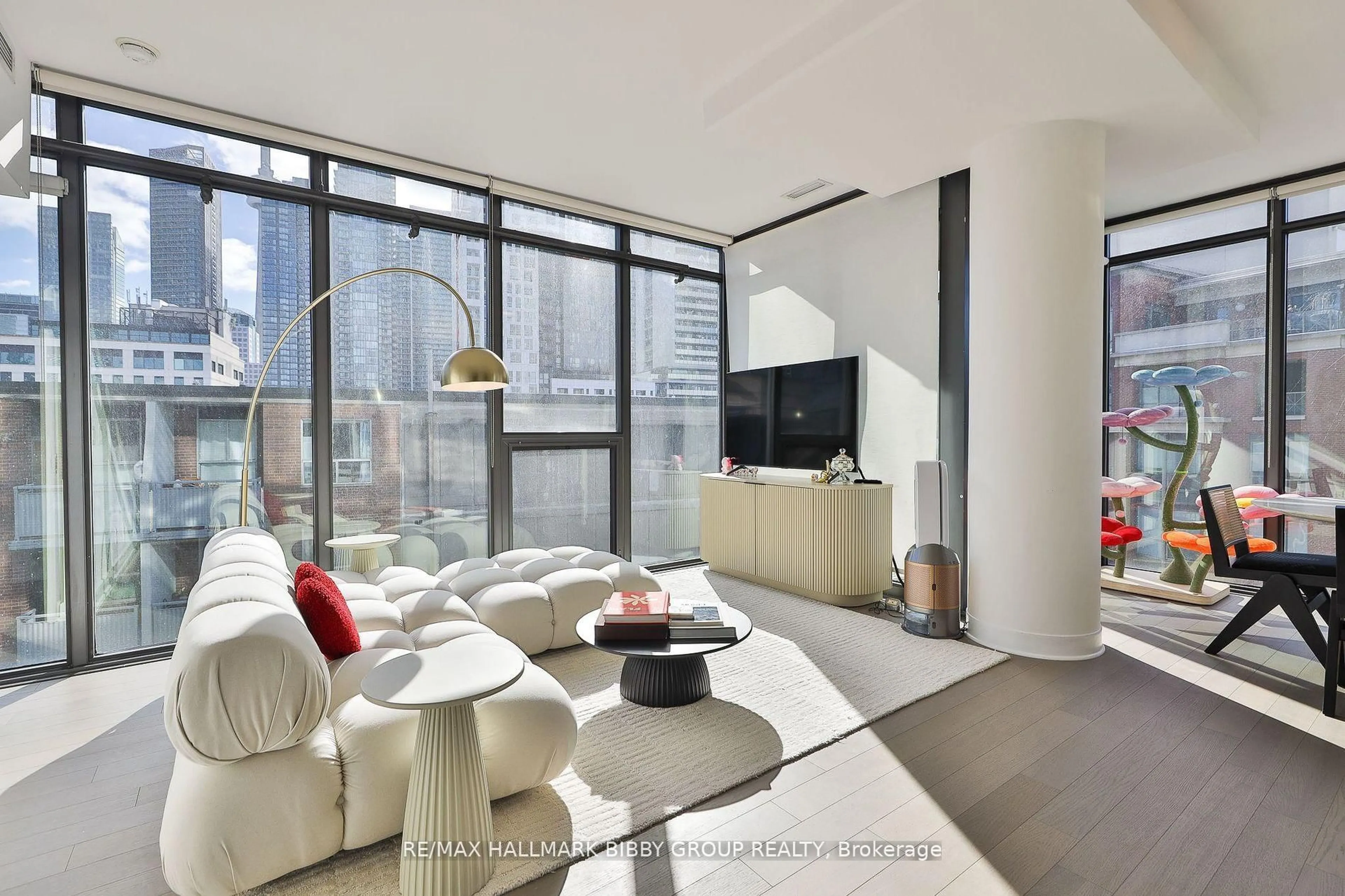 Living room with furniture, unknown for 15 Beverley St #710, Toronto Ontario M5T 1X8