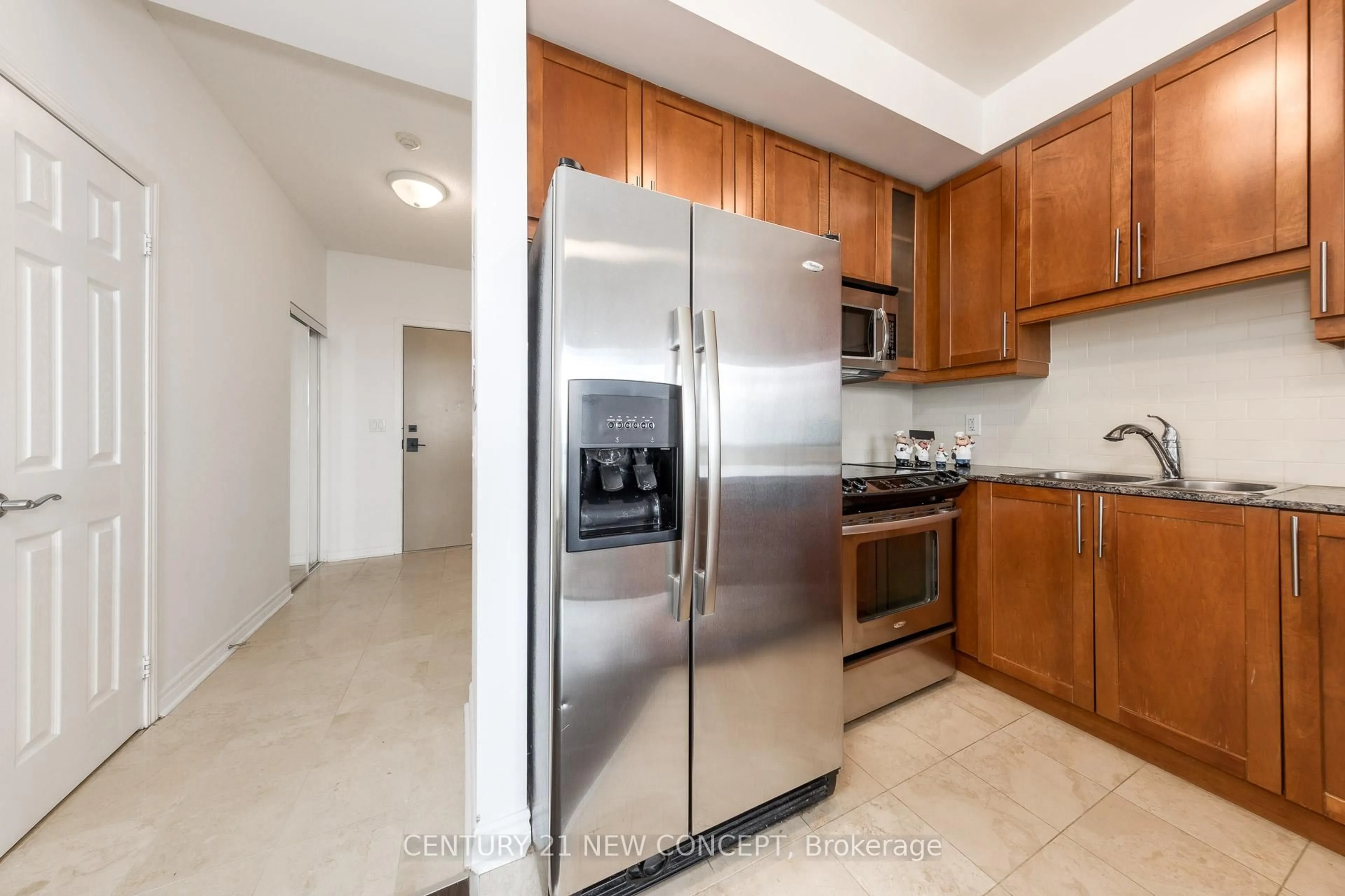 Standard kitchen, unknown for 18 Holmes Ave #1812, Toronto Ontario M2N 0E1