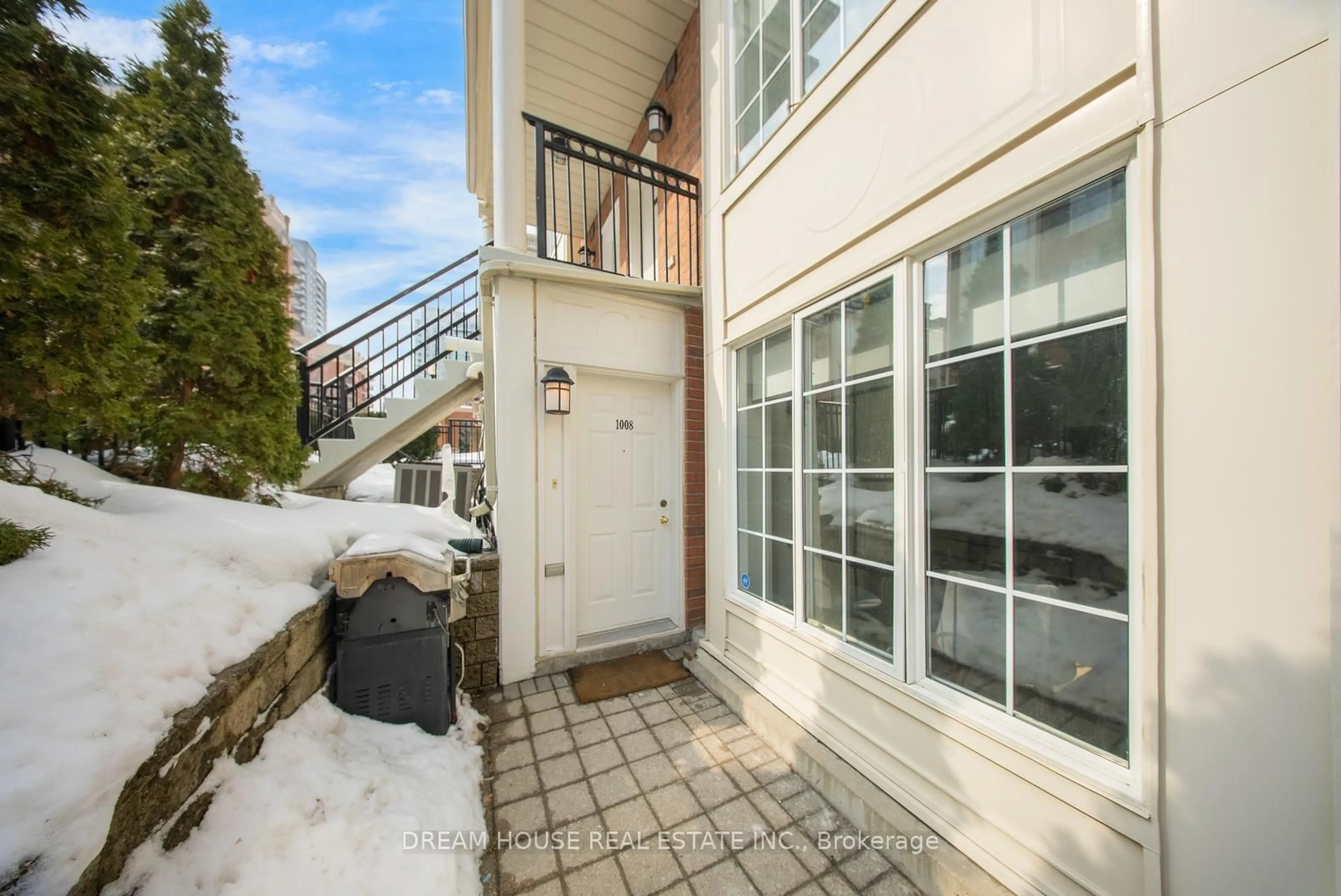 Indoor entryway for 5 Everson Dr #1008, Toronto Ontario M2N 7C3