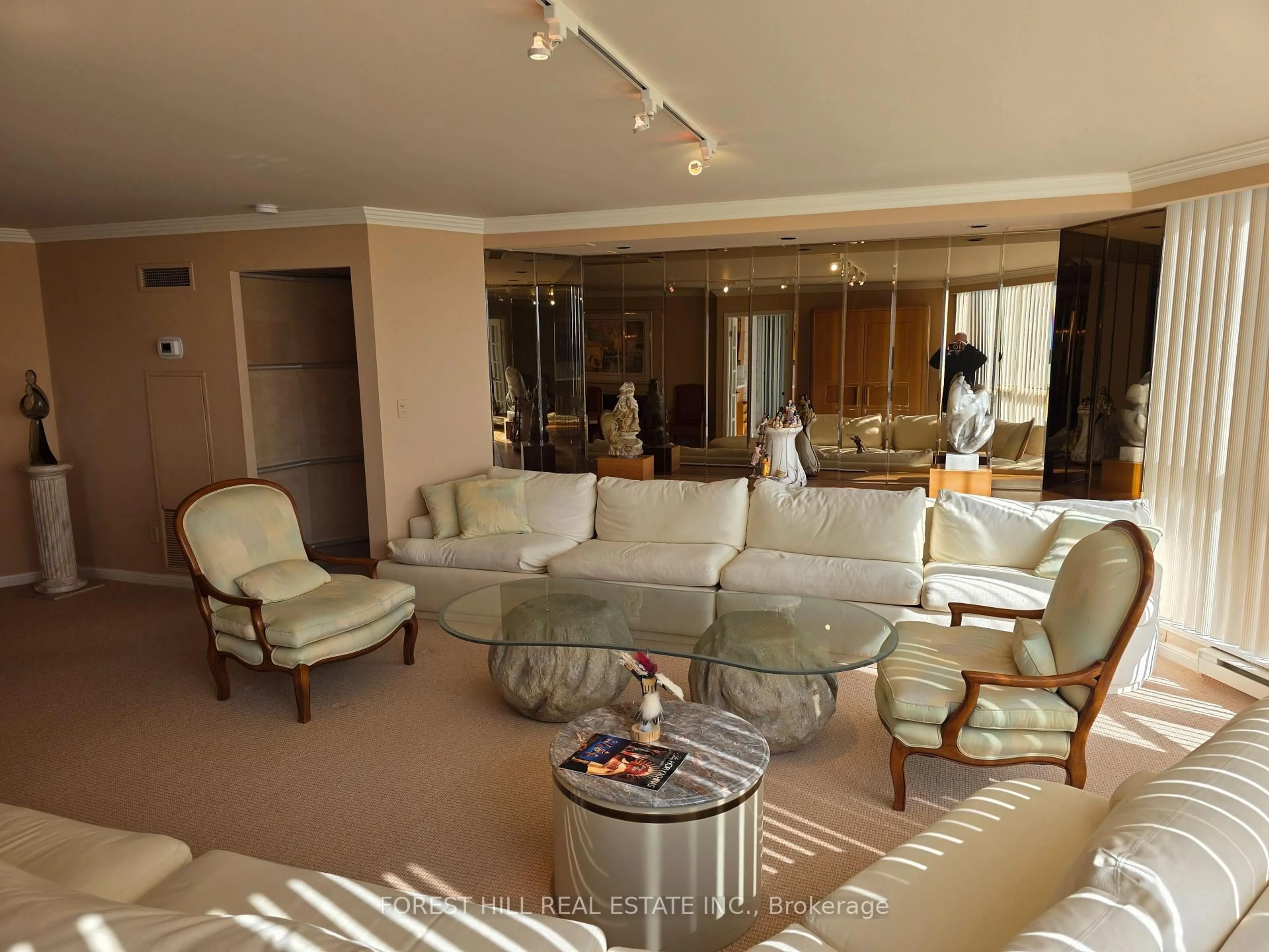 Living room with furniture, unknown for 85 Skymark Dr #2201, Toronto Ontario M2H 3P2