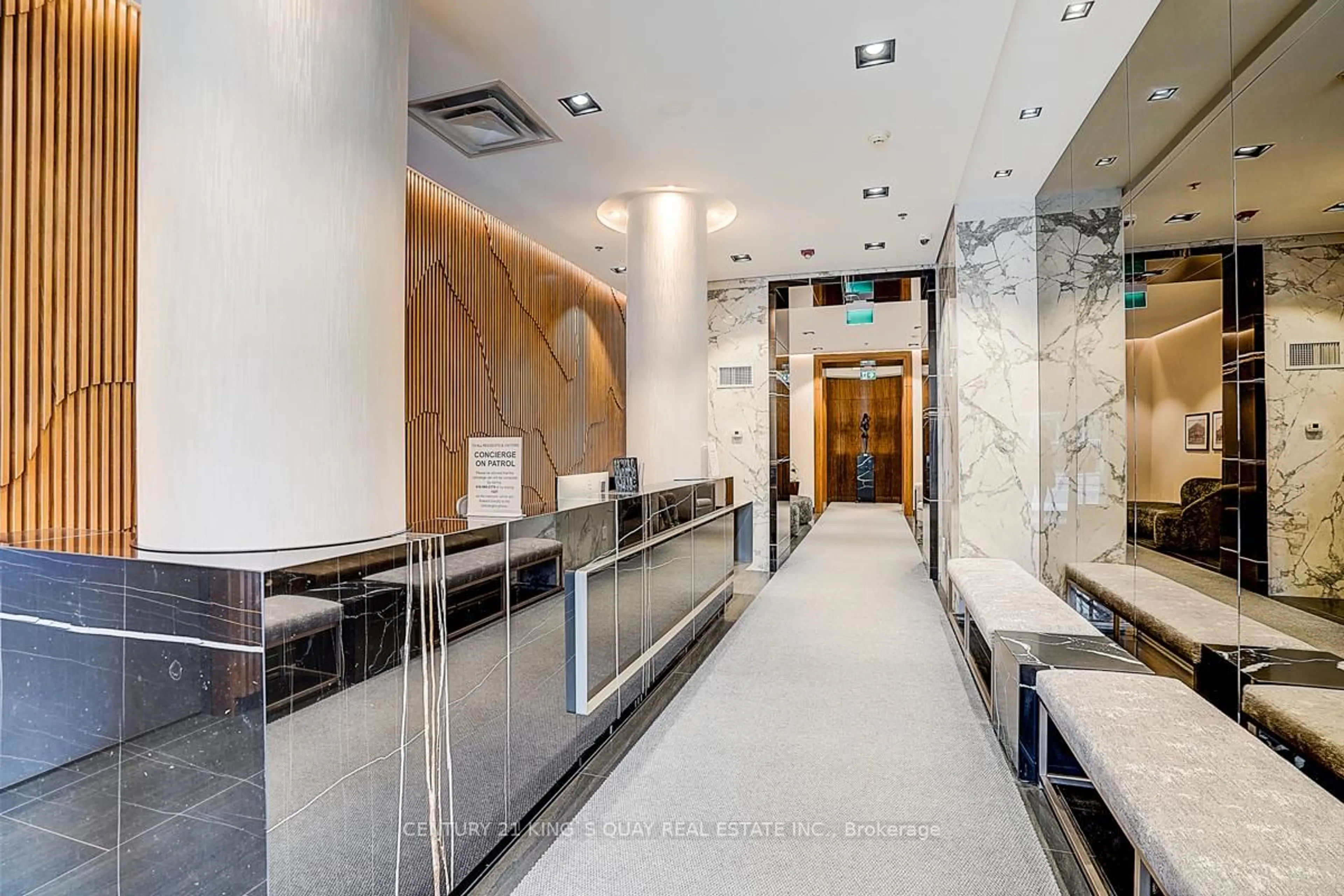 Lobby for 736 Spadina Ave #301, Toronto Ontario M5S 2J6