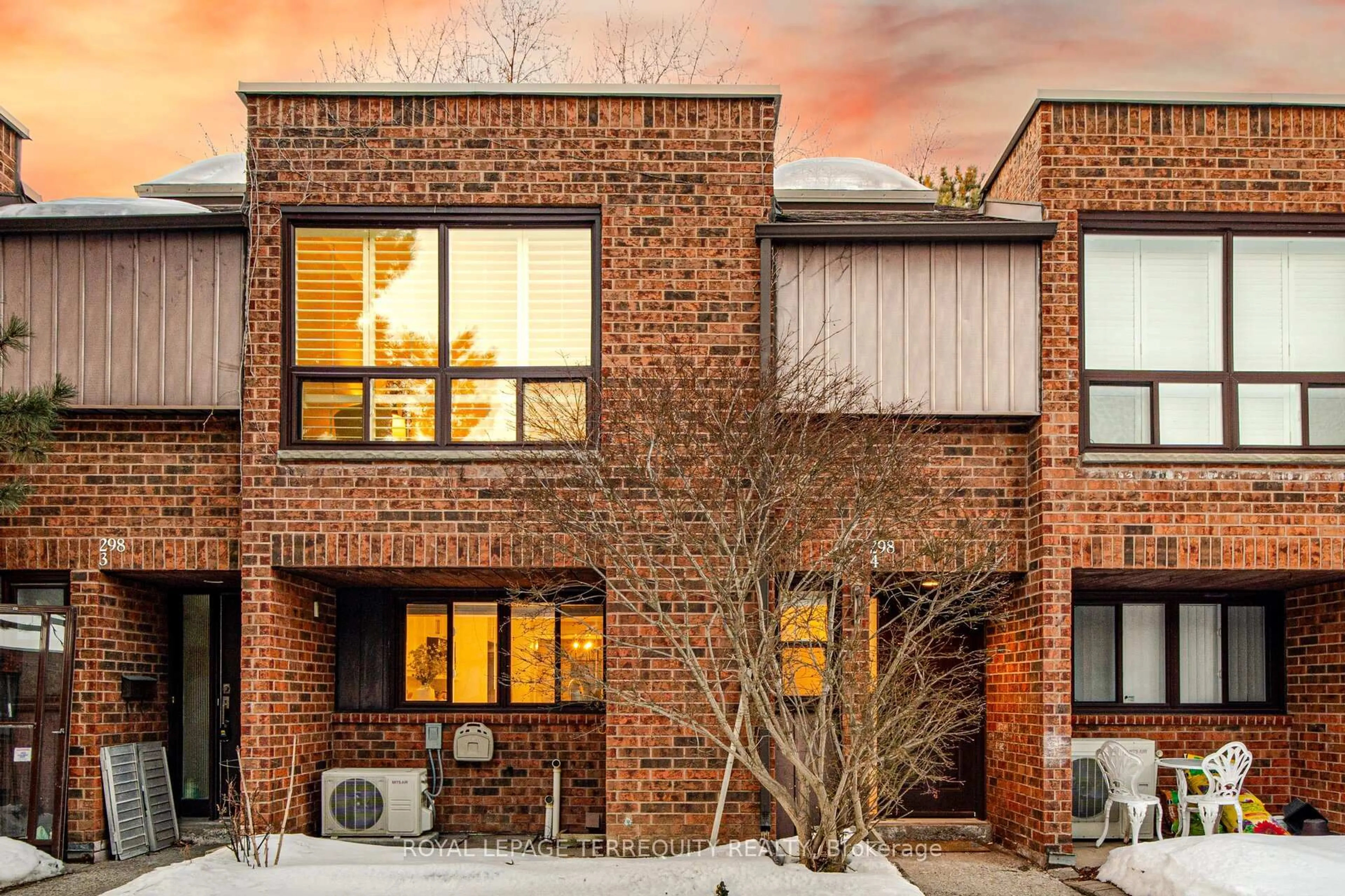 Home with brick exterior material, street for 298 Torresdale Ave #4, Toronto Ontario M2R 3N3