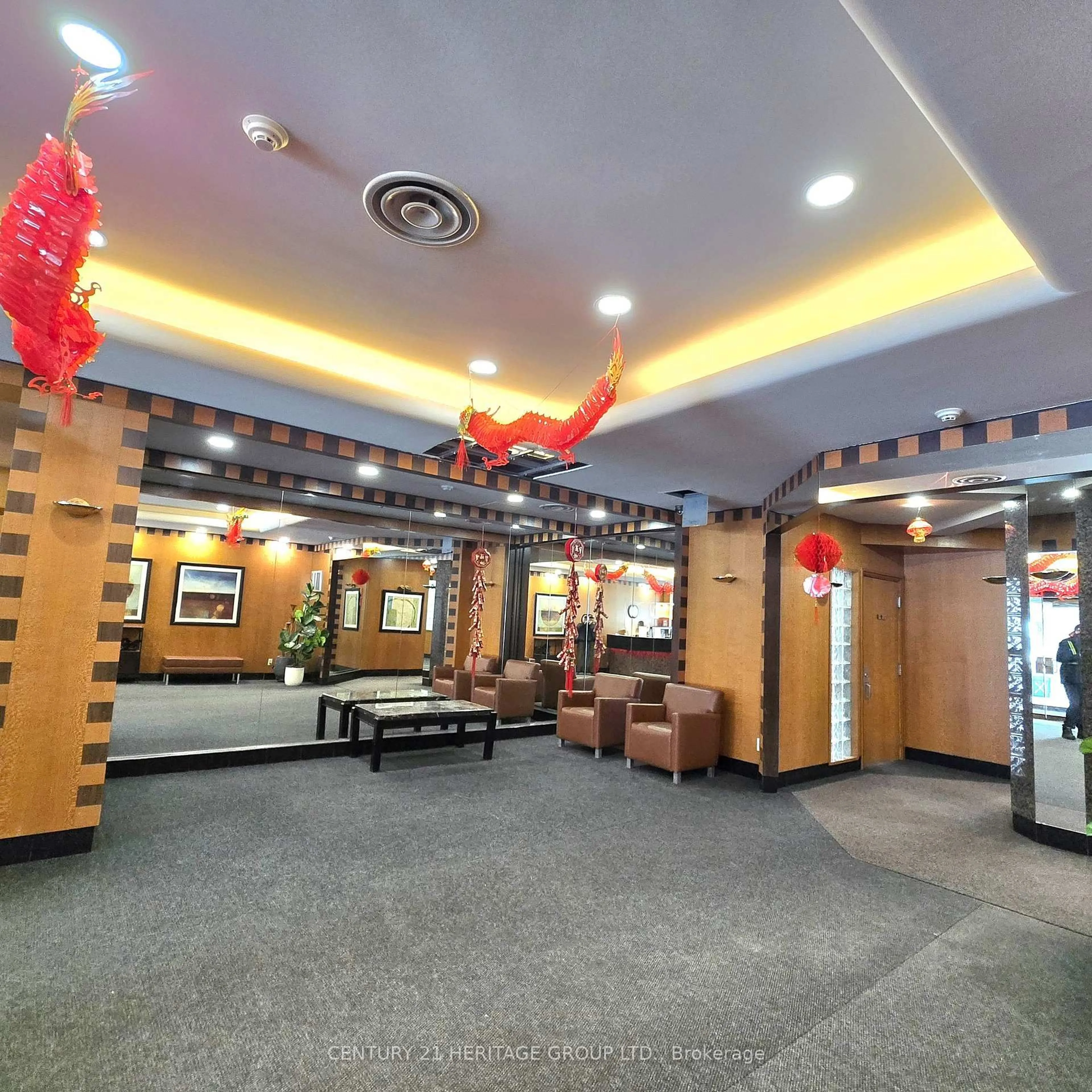 Lobby for 18 Hillcrest Ave #1403, Toronto Ontario M2N 6T5