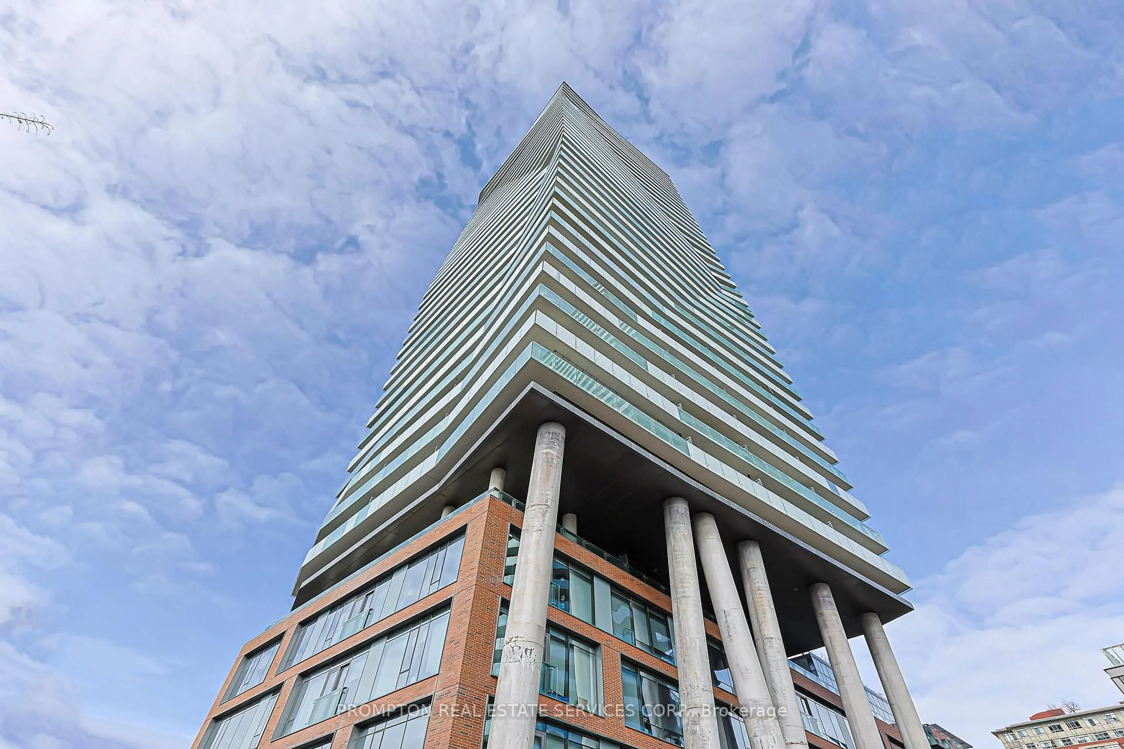 Indoor foyer for 70 Distillary Lane #601, Toronto Ontario M5A 0E3