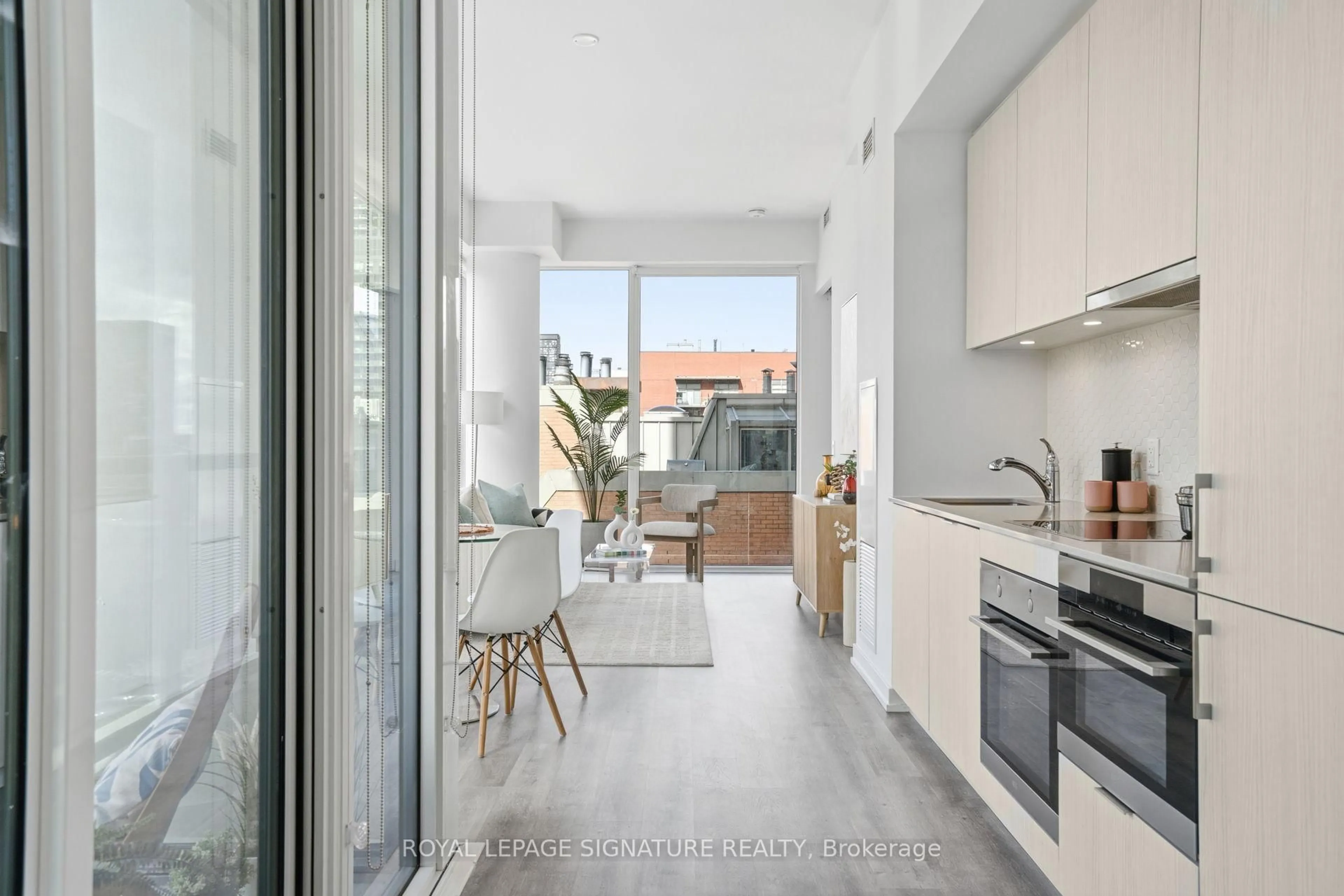 Unknown for 158 Front St #1003, Toronto Ontario M5A 0K9