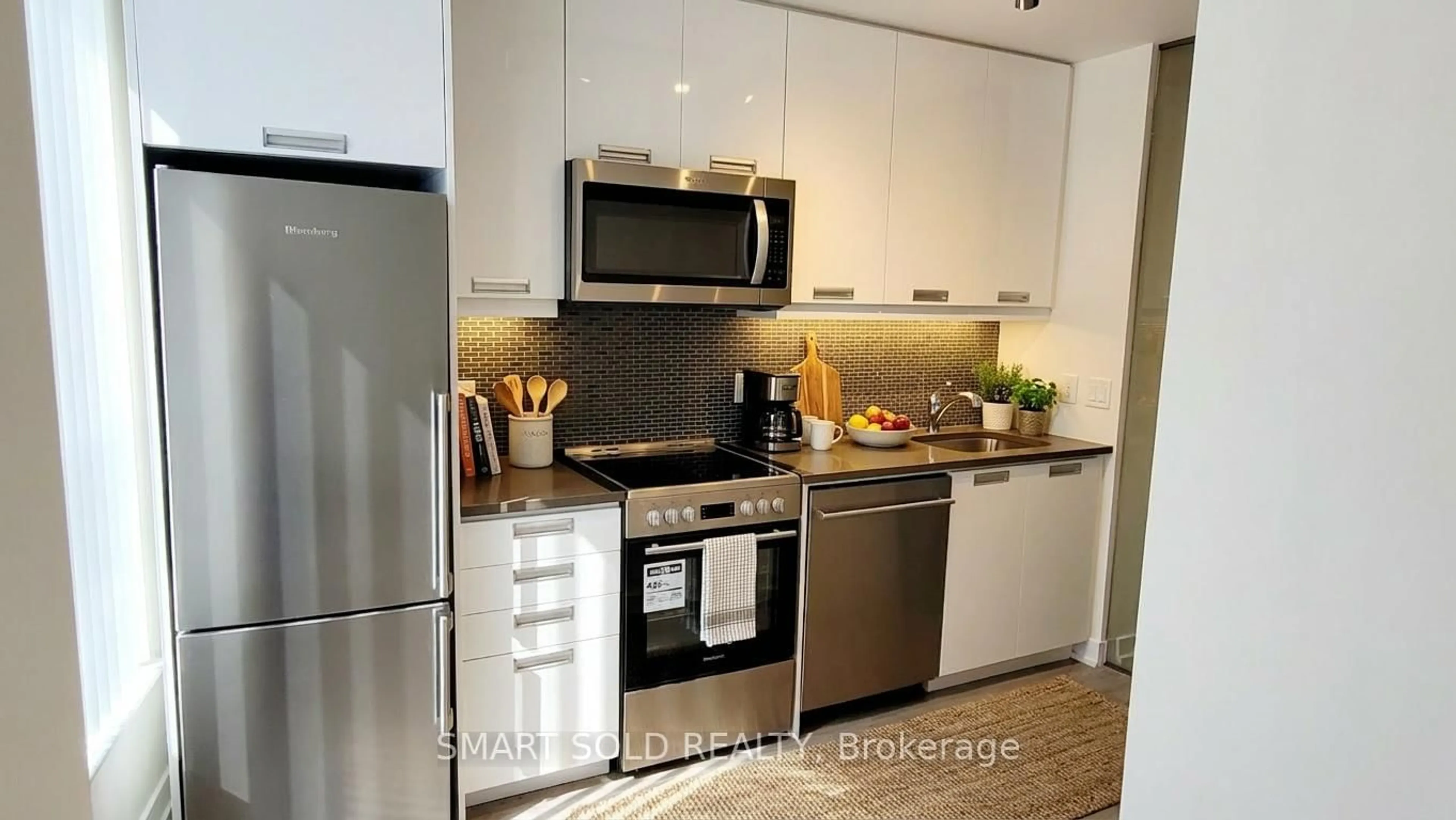 Standard kitchen, unknown for 99 John St #205, Toronto Ontario M5V 0S6