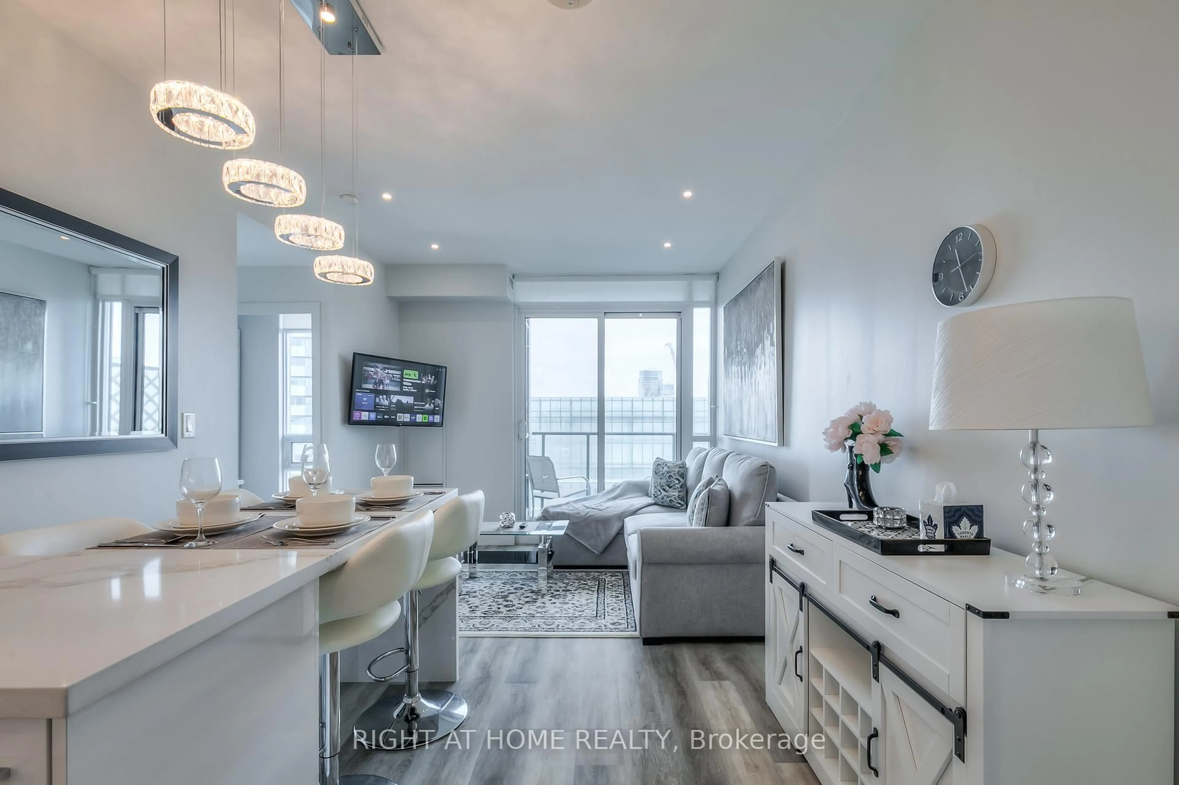 Open concept kitchen, unknown for 65 Bremner Blvd #4802, Toronto Ontario M5J 0A7