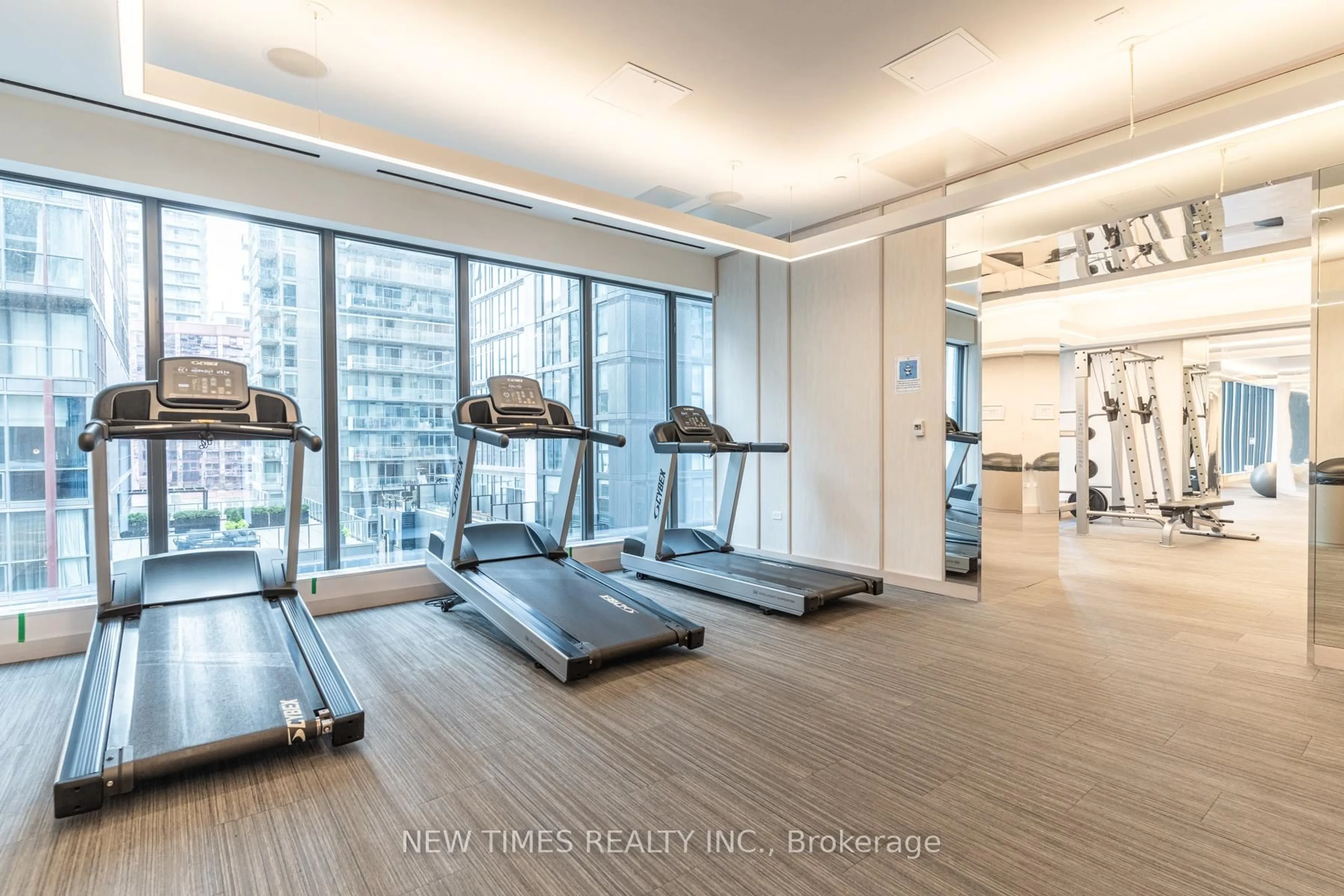 Gym or fitness room for 115 Blue Jays Way #3107, Toronto Ontario M5V 0N4