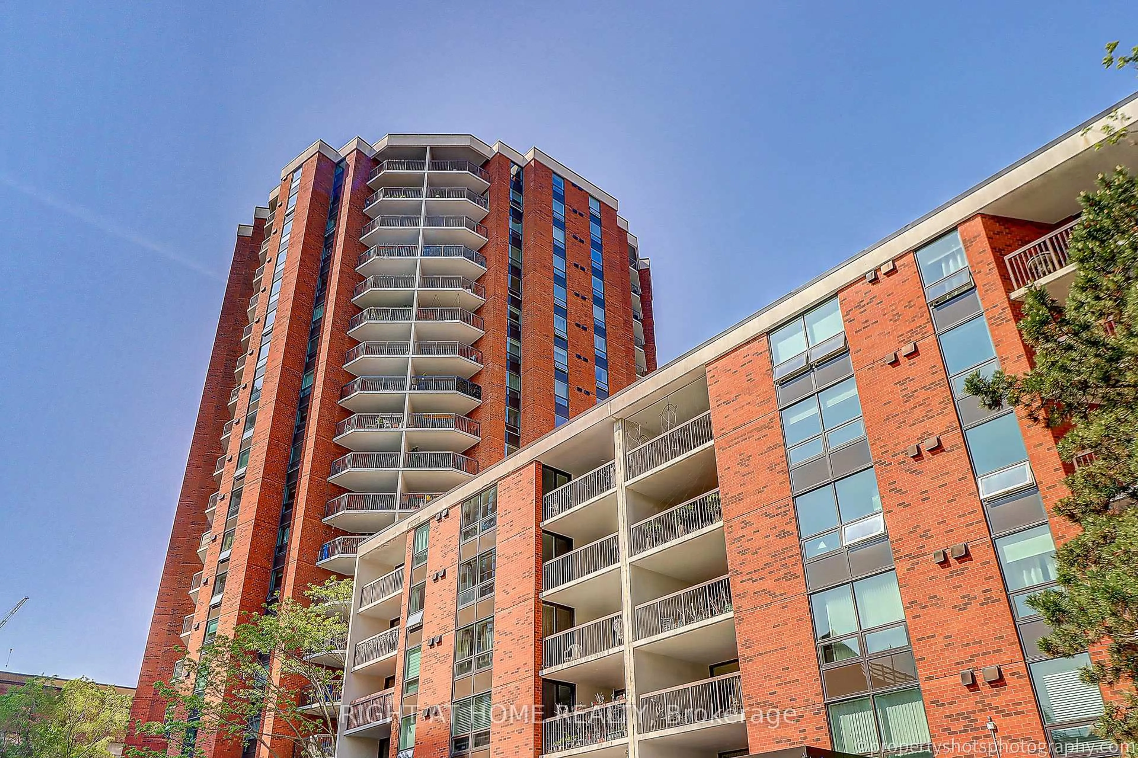 Unknown for 77 Maitland Pl #1703, Toronto Ontario M4Y 2V6