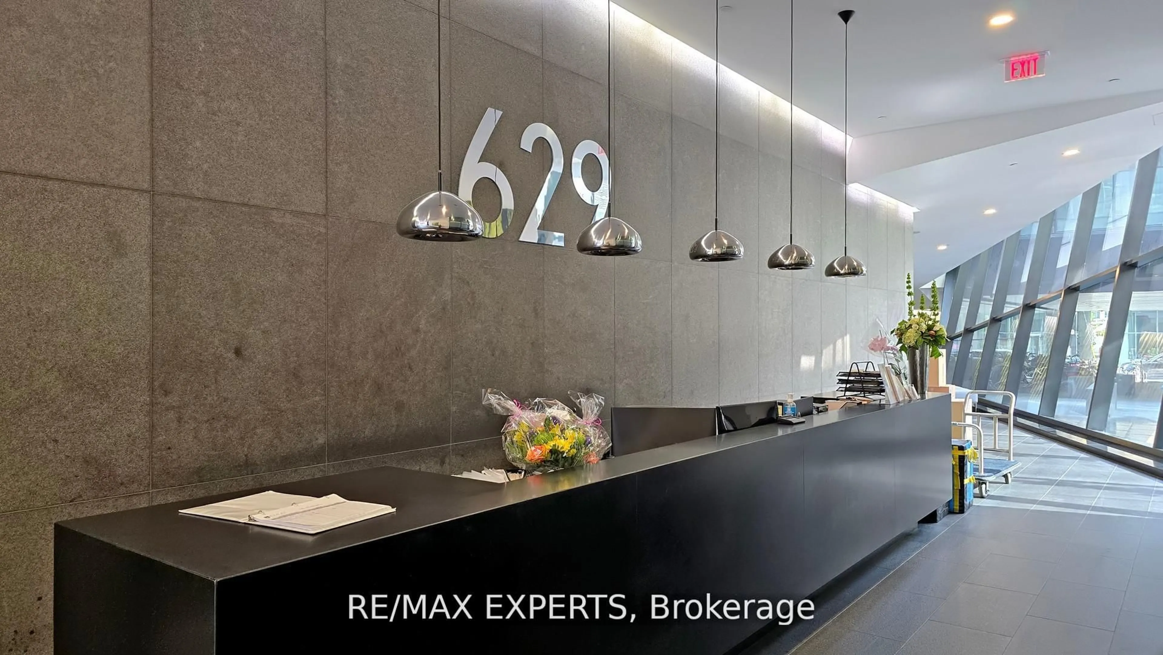 Lobby for 629 King St #1418, Toronto Ontario M5V 1M5