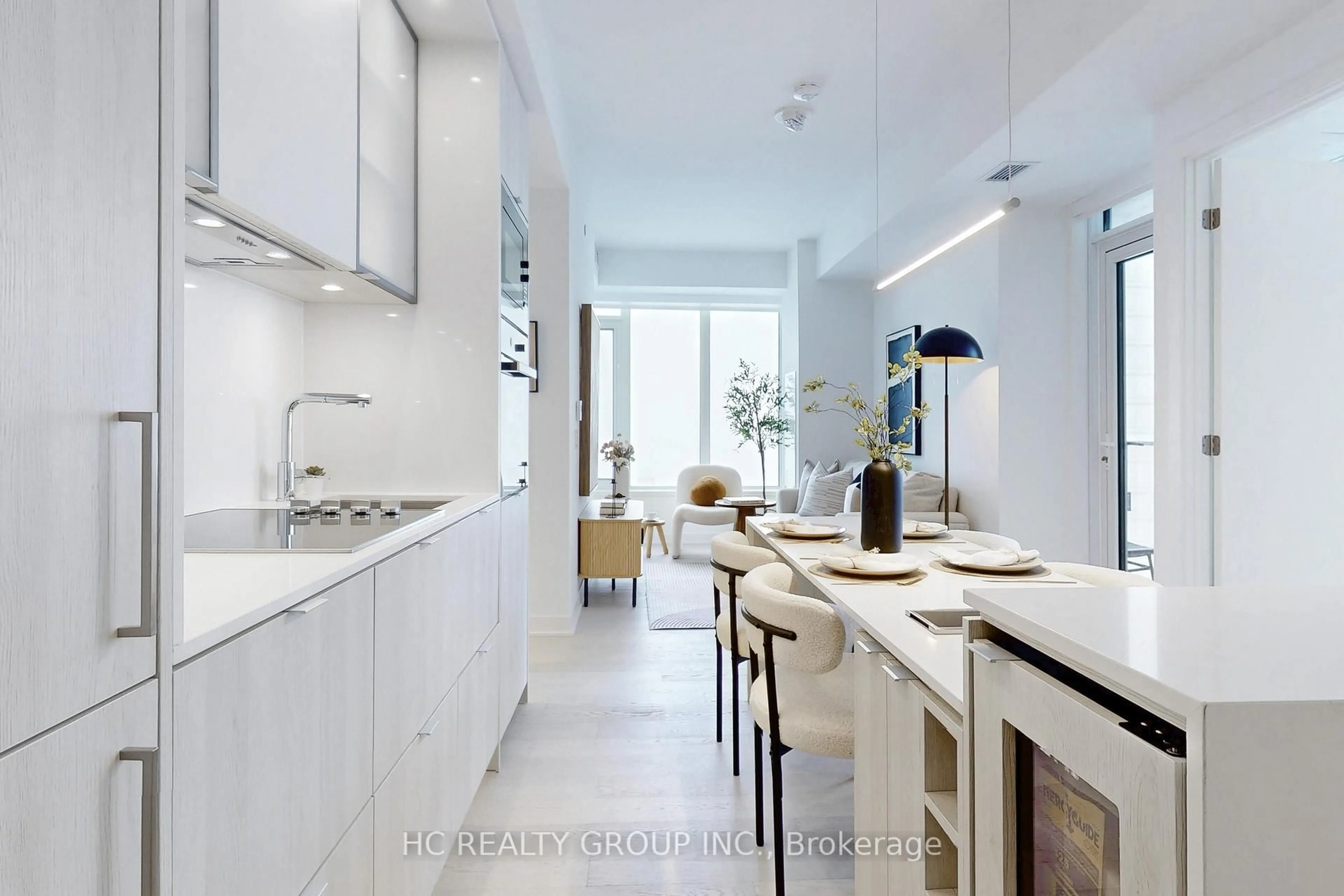 Contemporary kitchen, ceramic/tile floor for 11 Yorkville Ave #3902, Toronto Ontario M4W 0B7