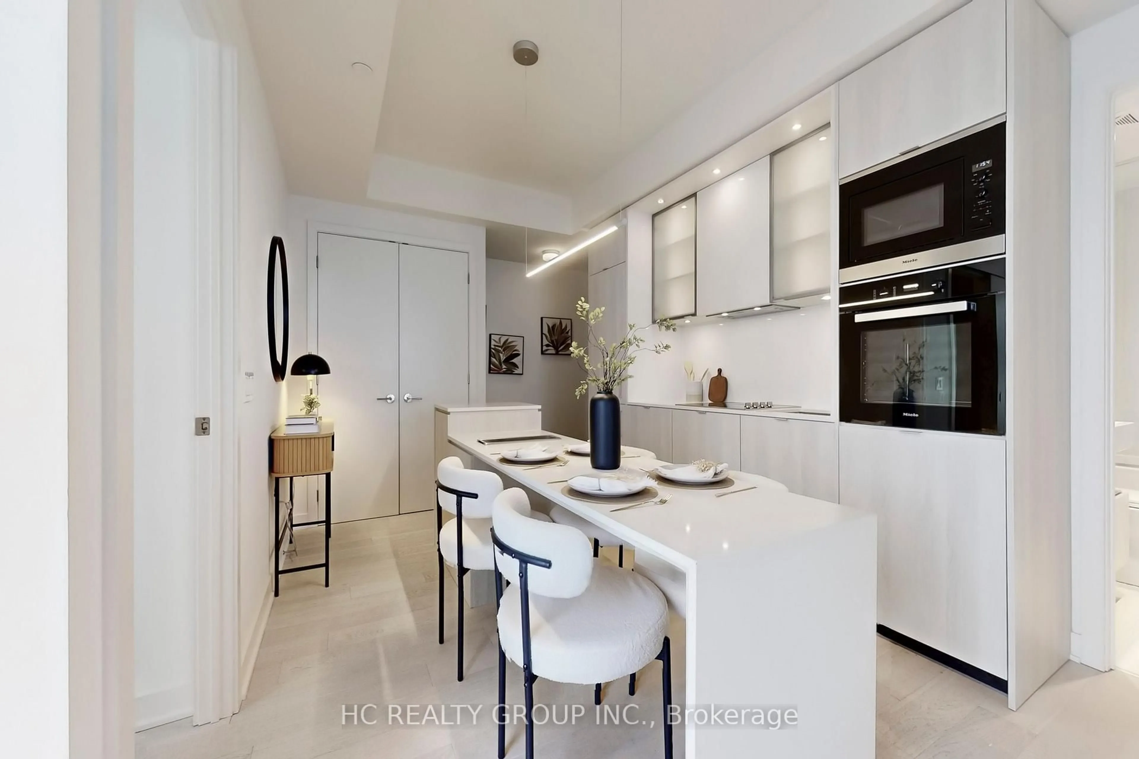 Contemporary kitchen, ceramic/tile floor for 11 Yorkville Ave #3902, Toronto Ontario M4W 0B7