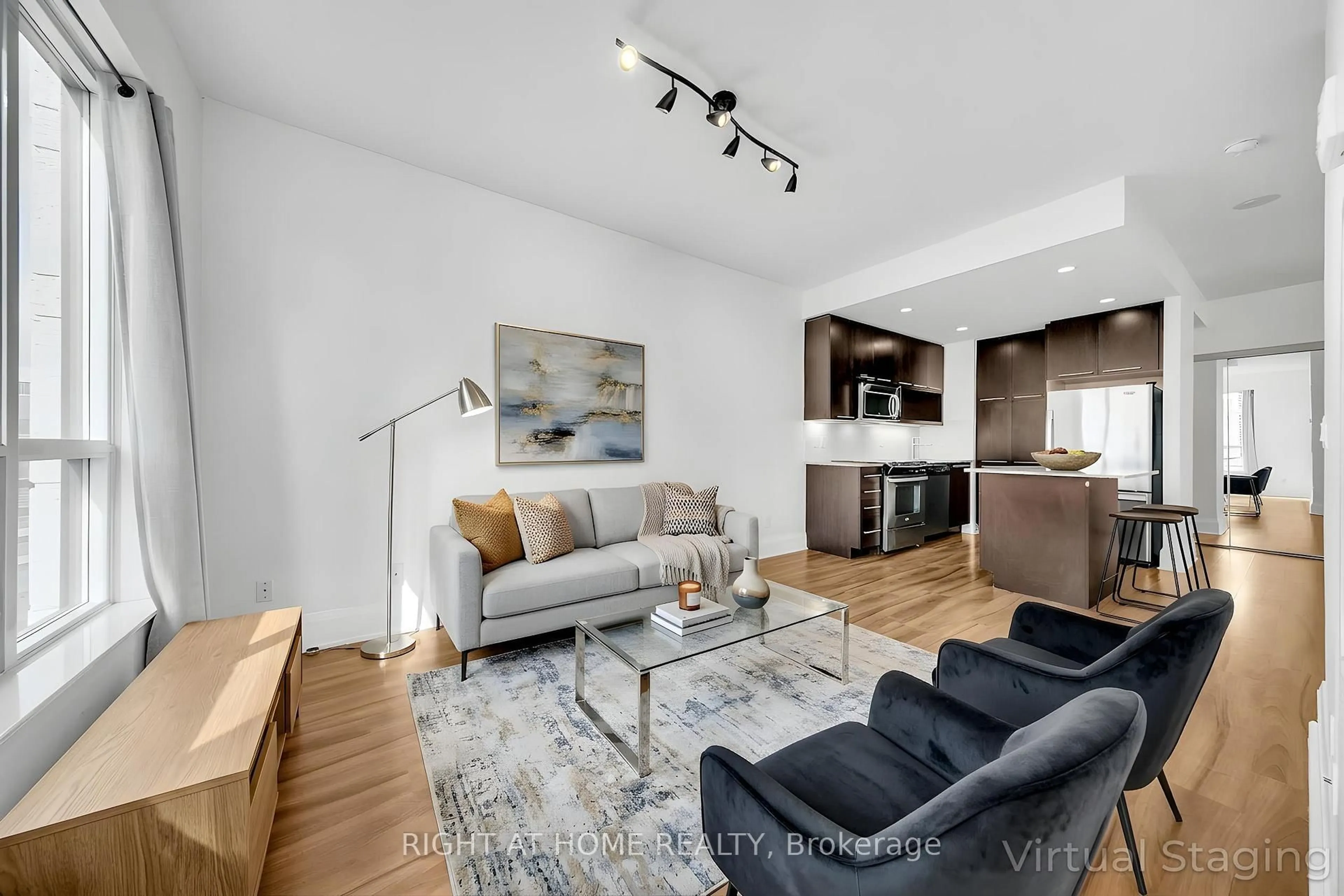 Living room with furniture, unknown for 100 Harrison Garden Blvd #1618, Toronto Ontario M2N 0C2