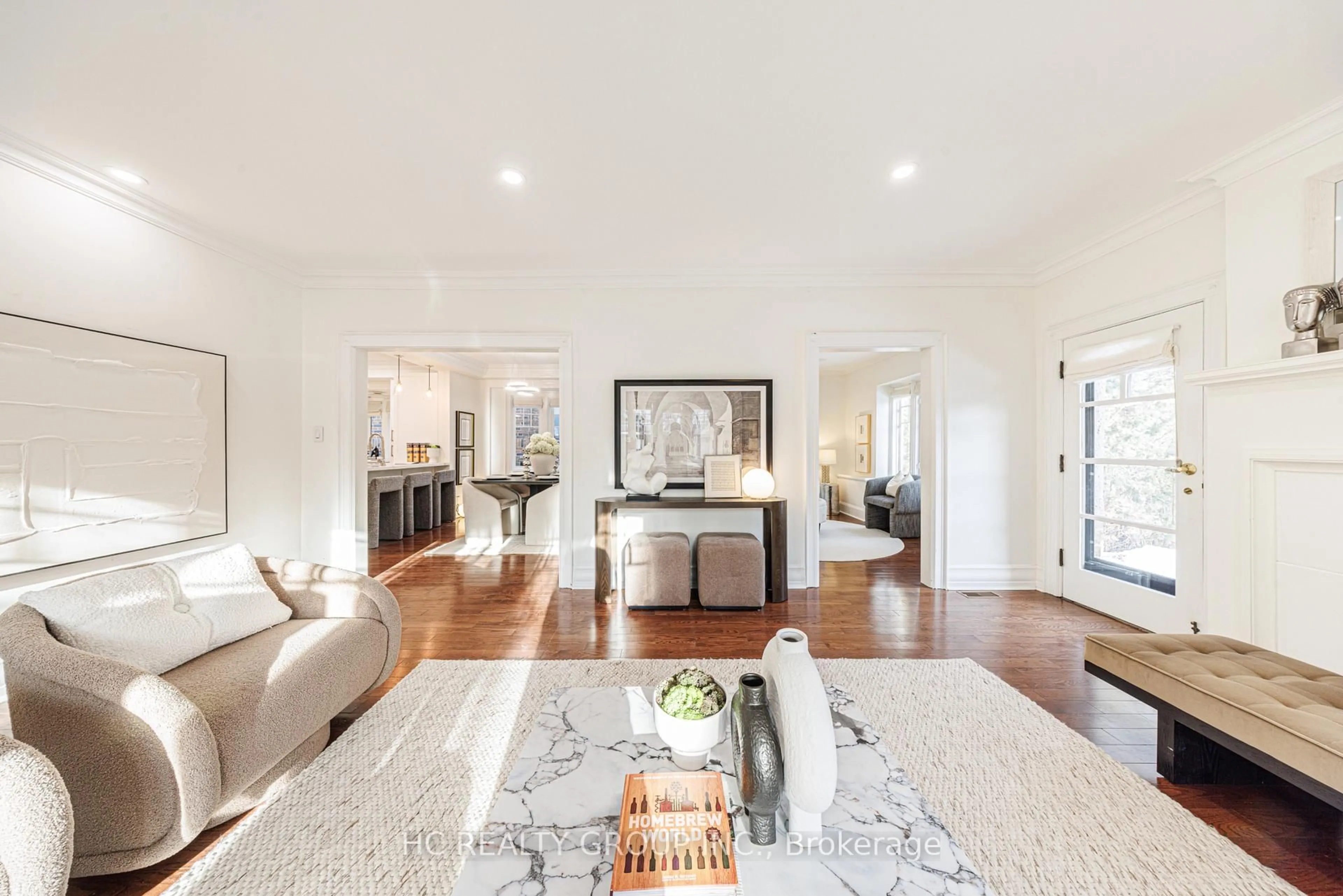 Unknown for 39 Glengowan Rd, Toronto Ontario M4N 1G1