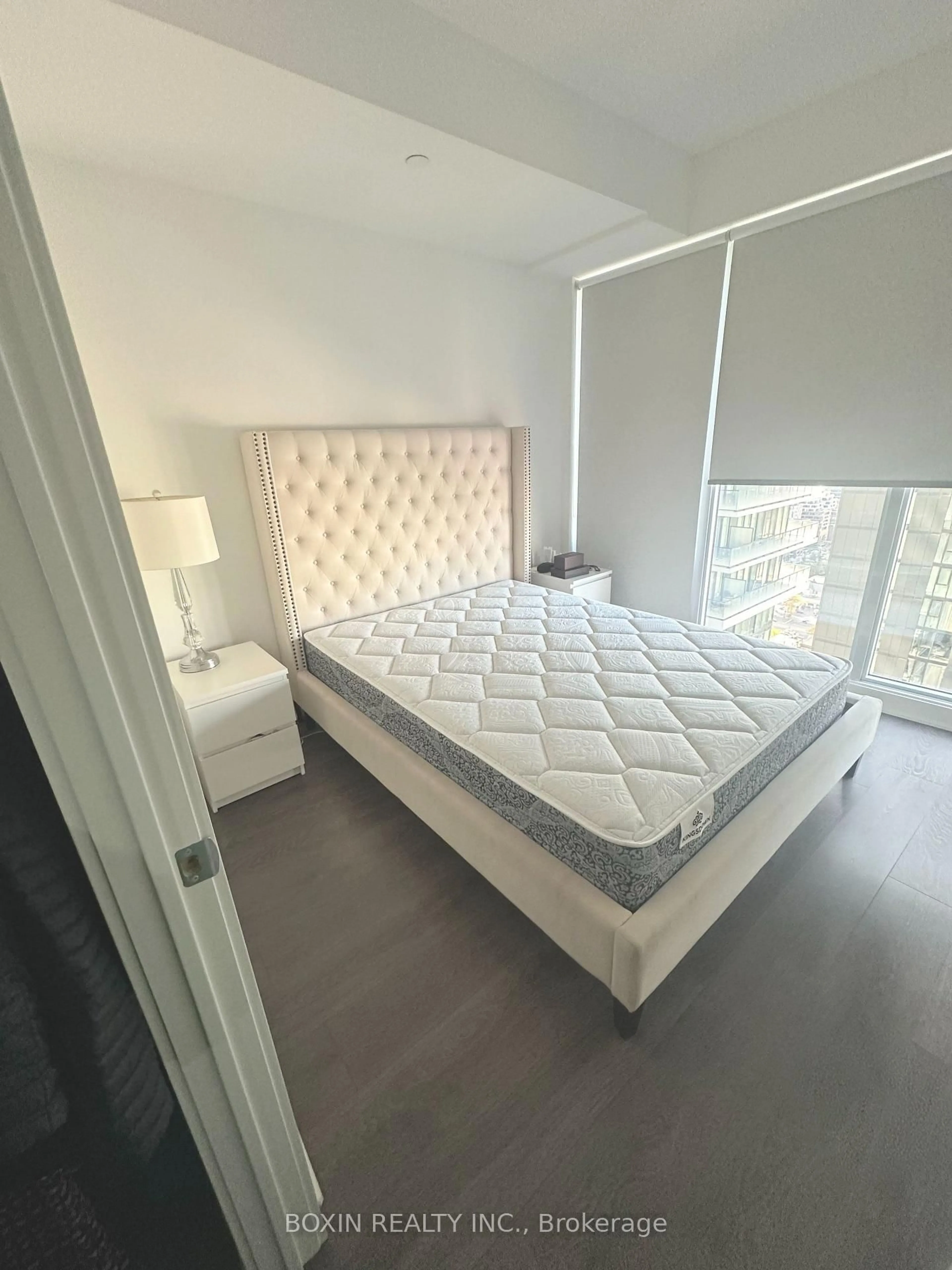 Bedroom with bed, unknown for 125 Blue Jays Way #3503, Toronto Ontario M5V 0N5