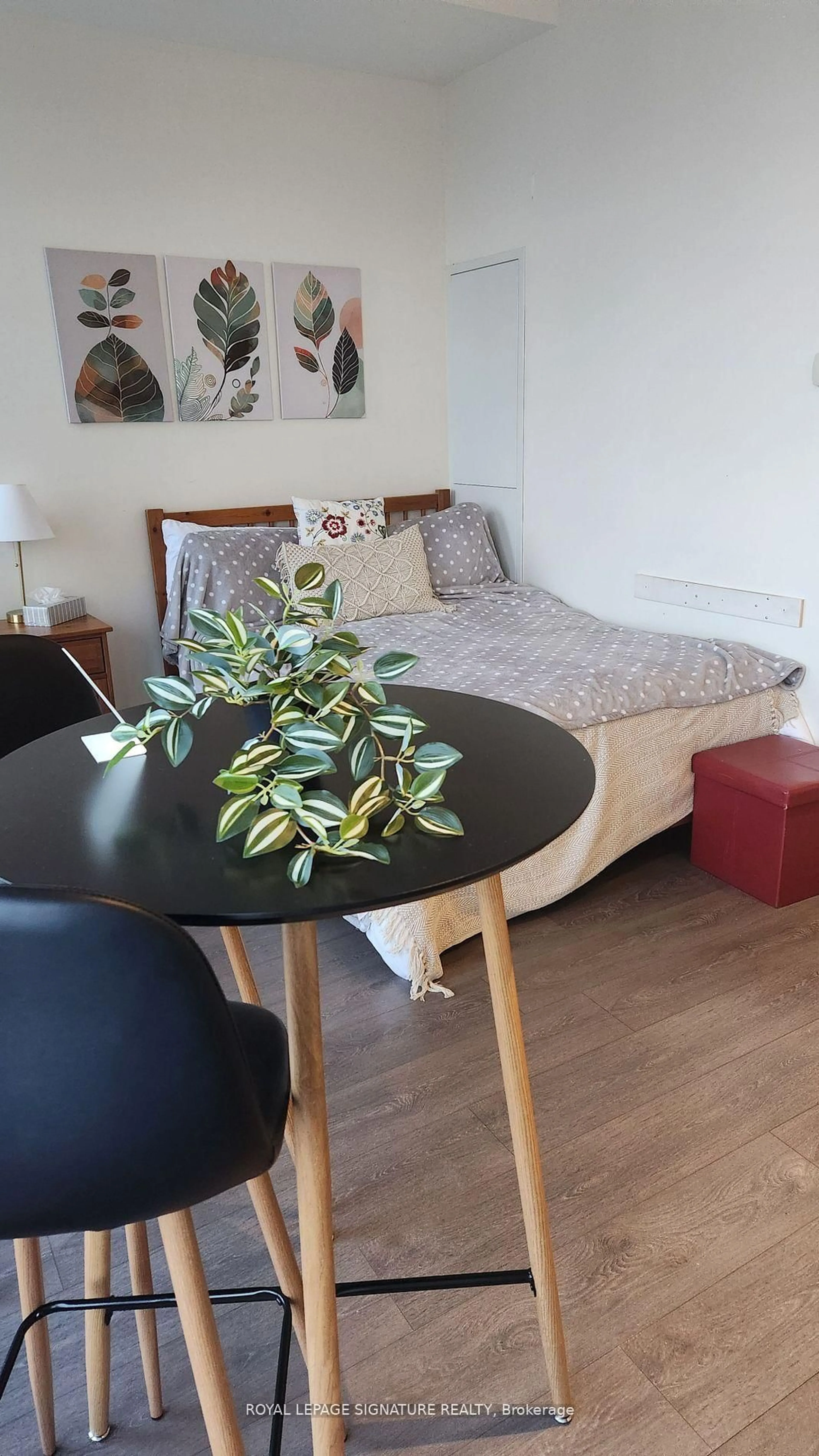 A pic of a room for 55 Regent Park Blvd #2811, Toronto Ontario M5A 3H6