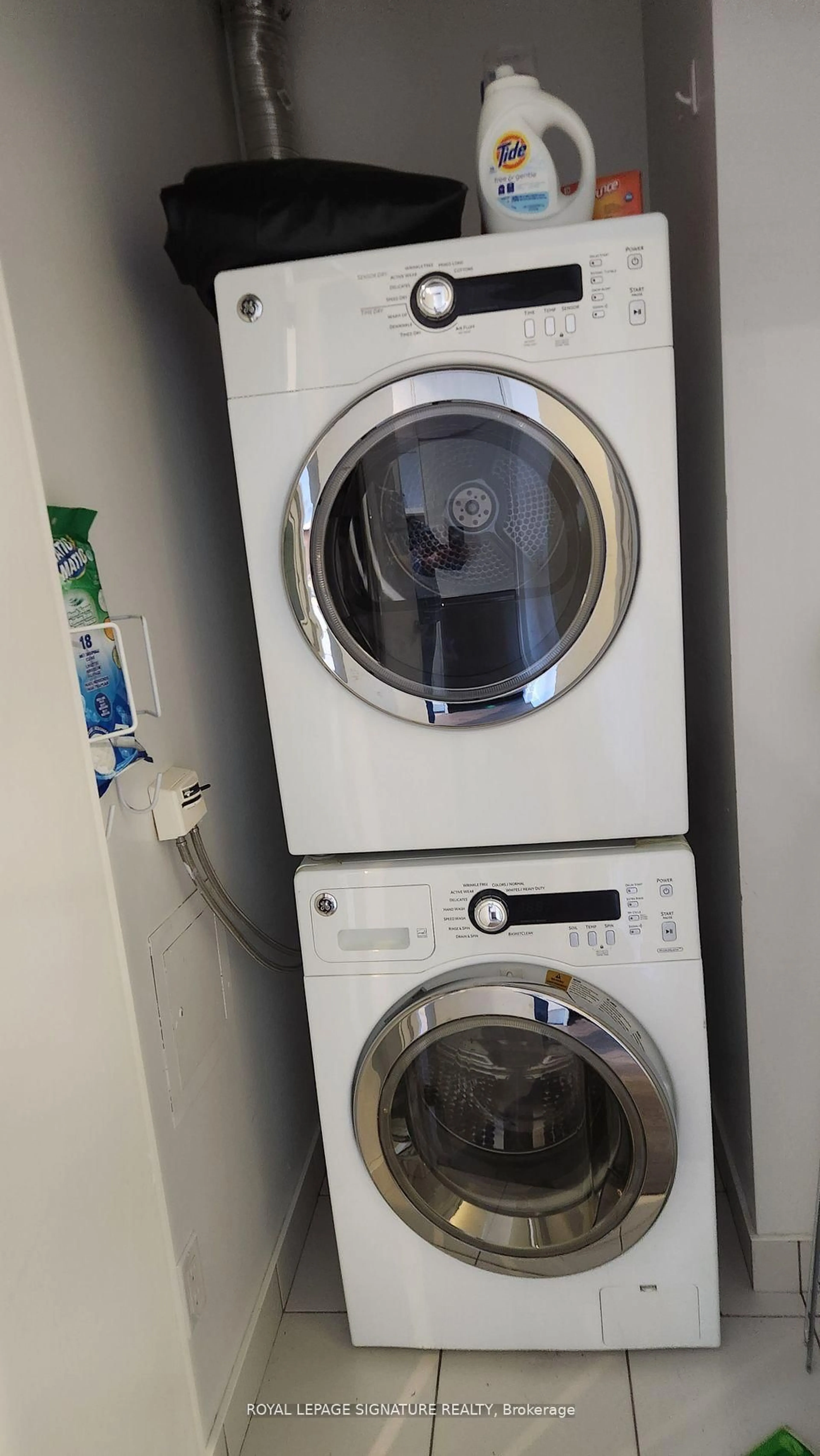 Laundry room for 55 Regent Park Blvd #2811, Toronto Ontario M5A 3H6