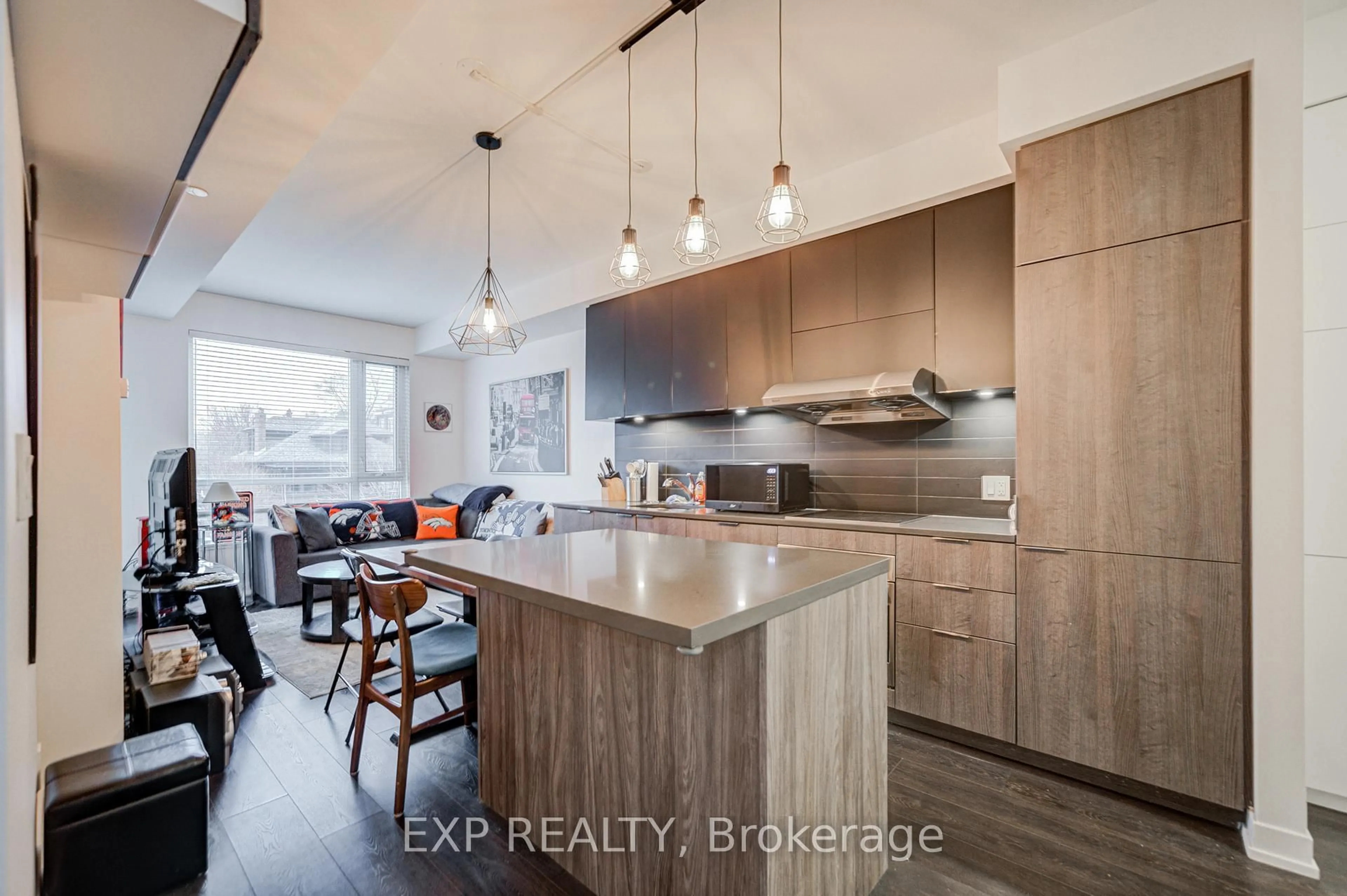 Open concept kitchen, unknown for 223 St Clair Ave #209, Toronto Ontario M4V 1R3