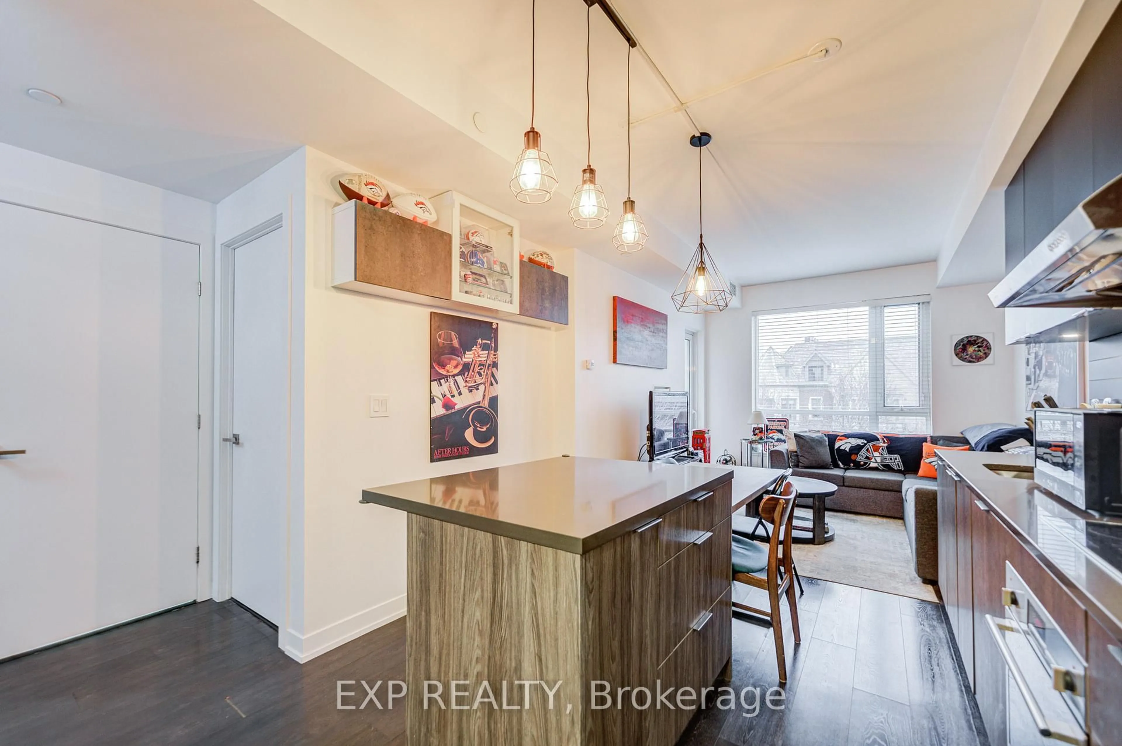 Open concept kitchen, unknown for 223 St Clair Ave #209, Toronto Ontario M4V 1R3